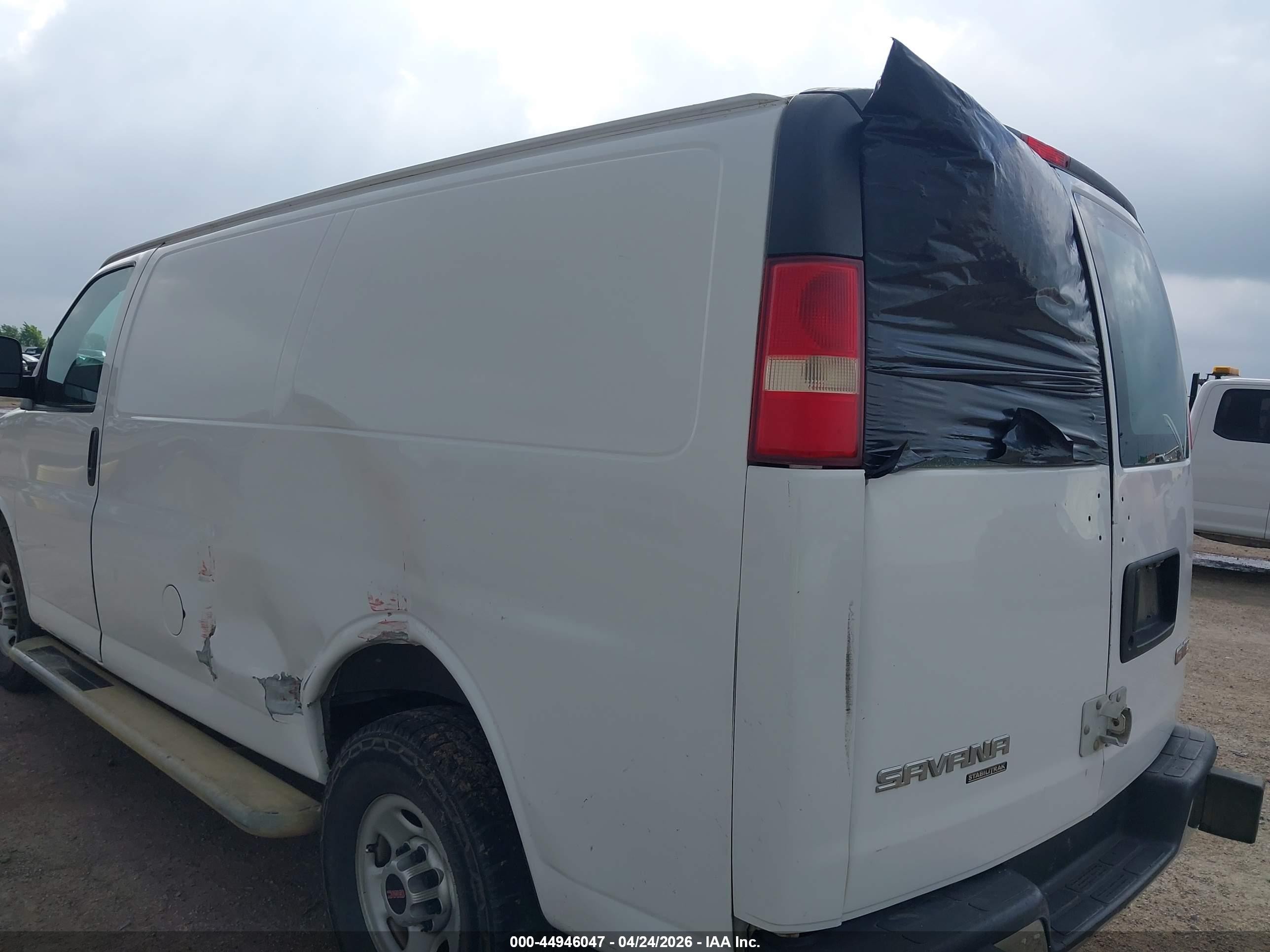 2015 Gmc Savana 2500 Work Van Белый vin: 1GTW7FCF5F1904888