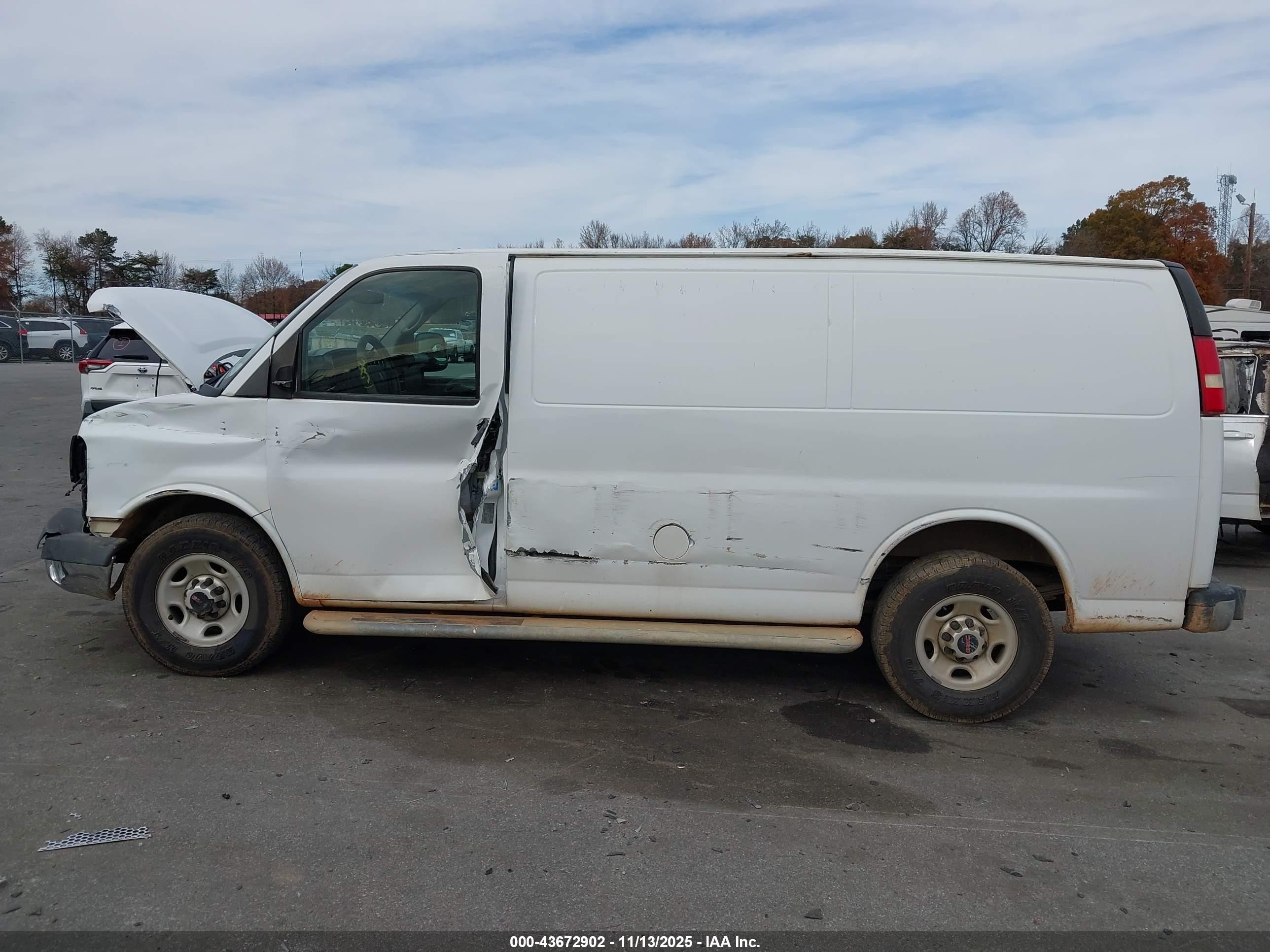 2015 Gmc Savana 2500 Work Van Белый vin: 1GTW7FCF5F1907984