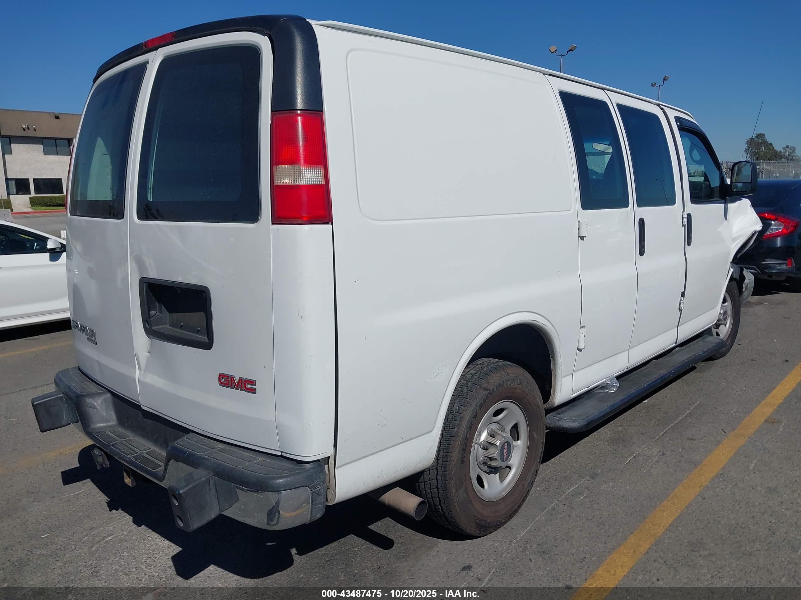 2015 Gmc Savana 2500 Work Van Белый vin: 1GTW7FCF7F1908294