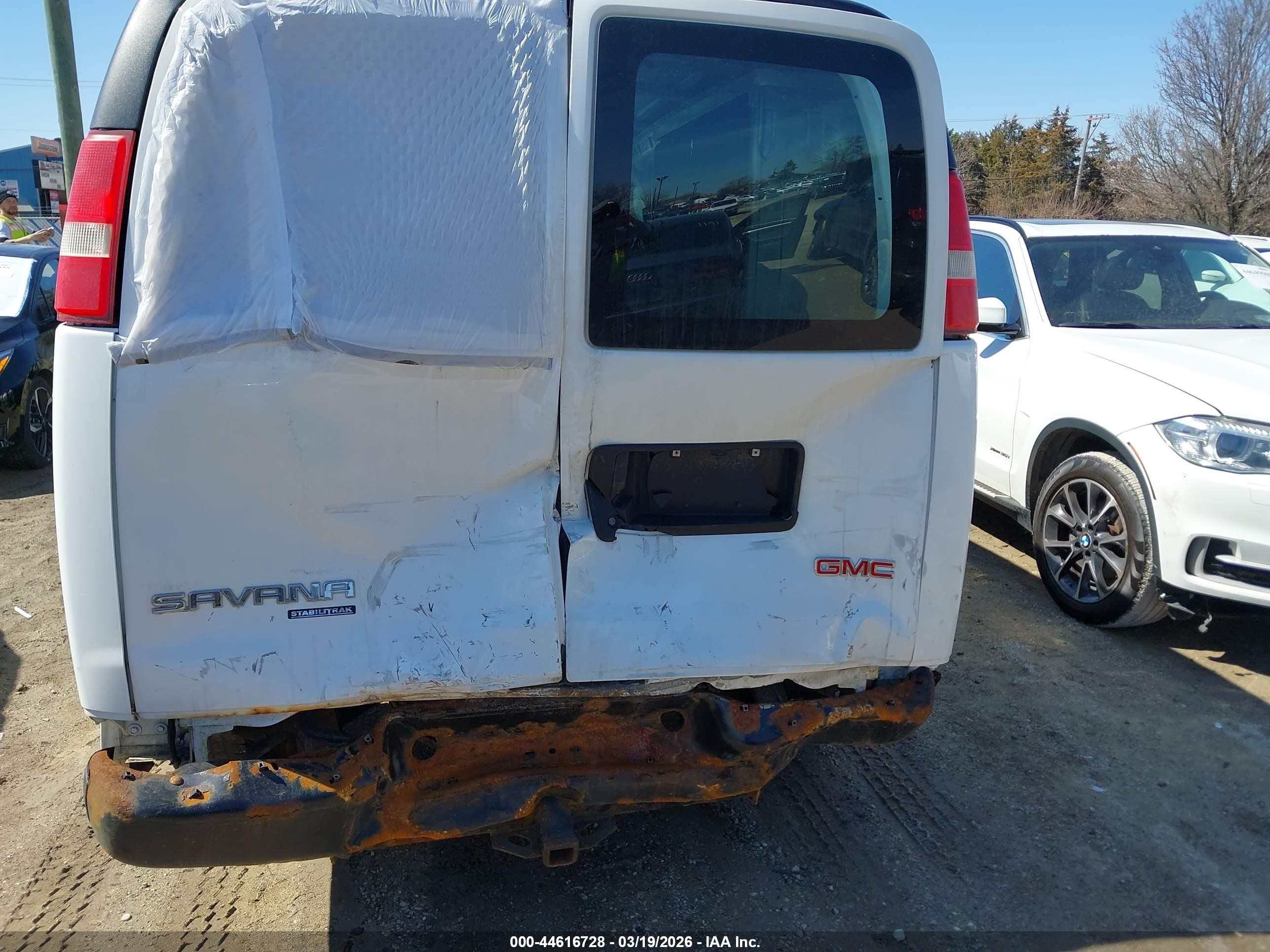 2015 Gmc Savana 2500 Work Van White vin: 1GTW7FCF8F1247178