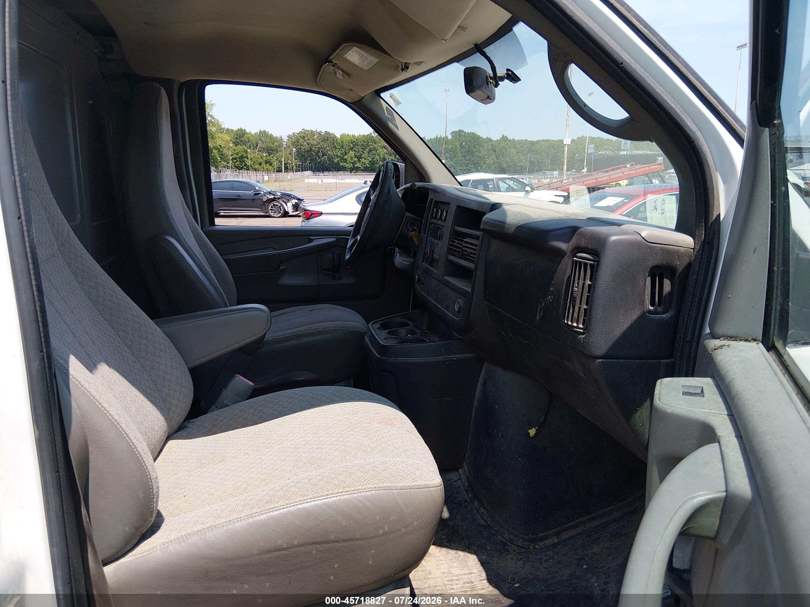 2014 Gmc Savana 2500 Work Van White vin: 1GTW7GBA6E1210365