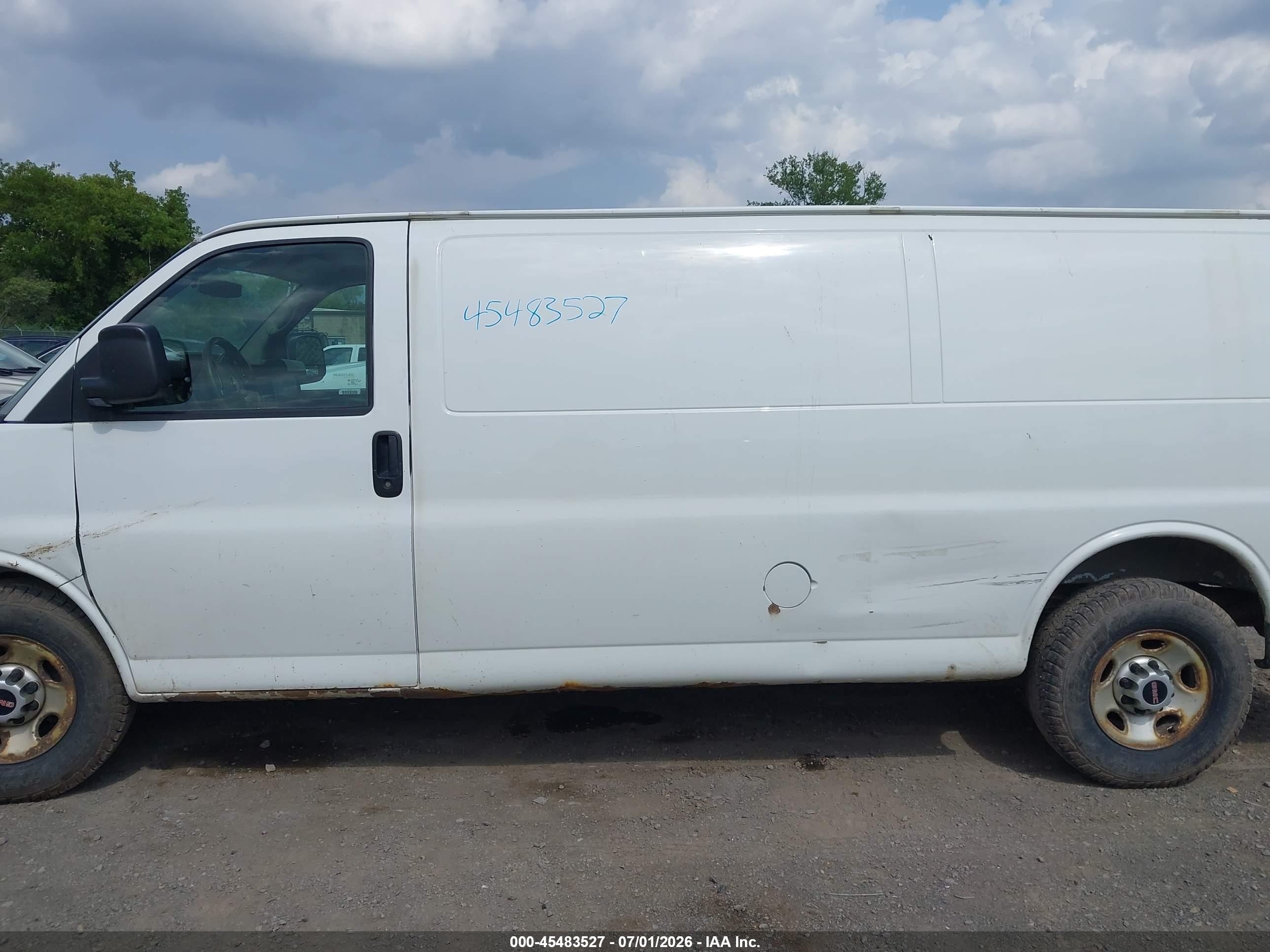 2013 Gmc Savana 2500 Work Van White vin: 1GTW7GCA2D1172579