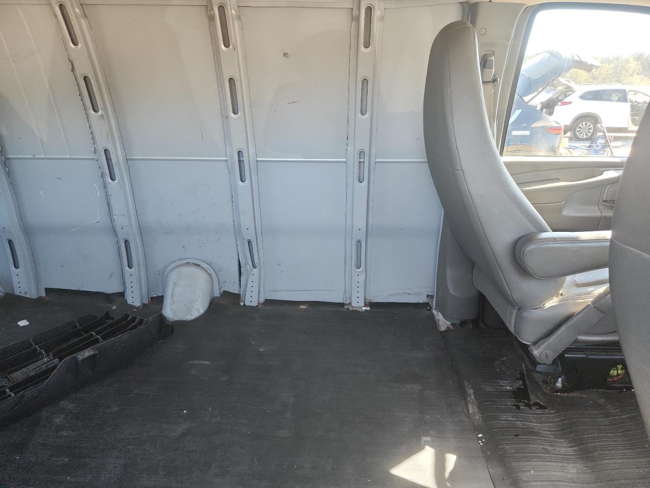 2012 Gmc Savana G2500 Gray vin: 1GTW7GCA8C1166512
