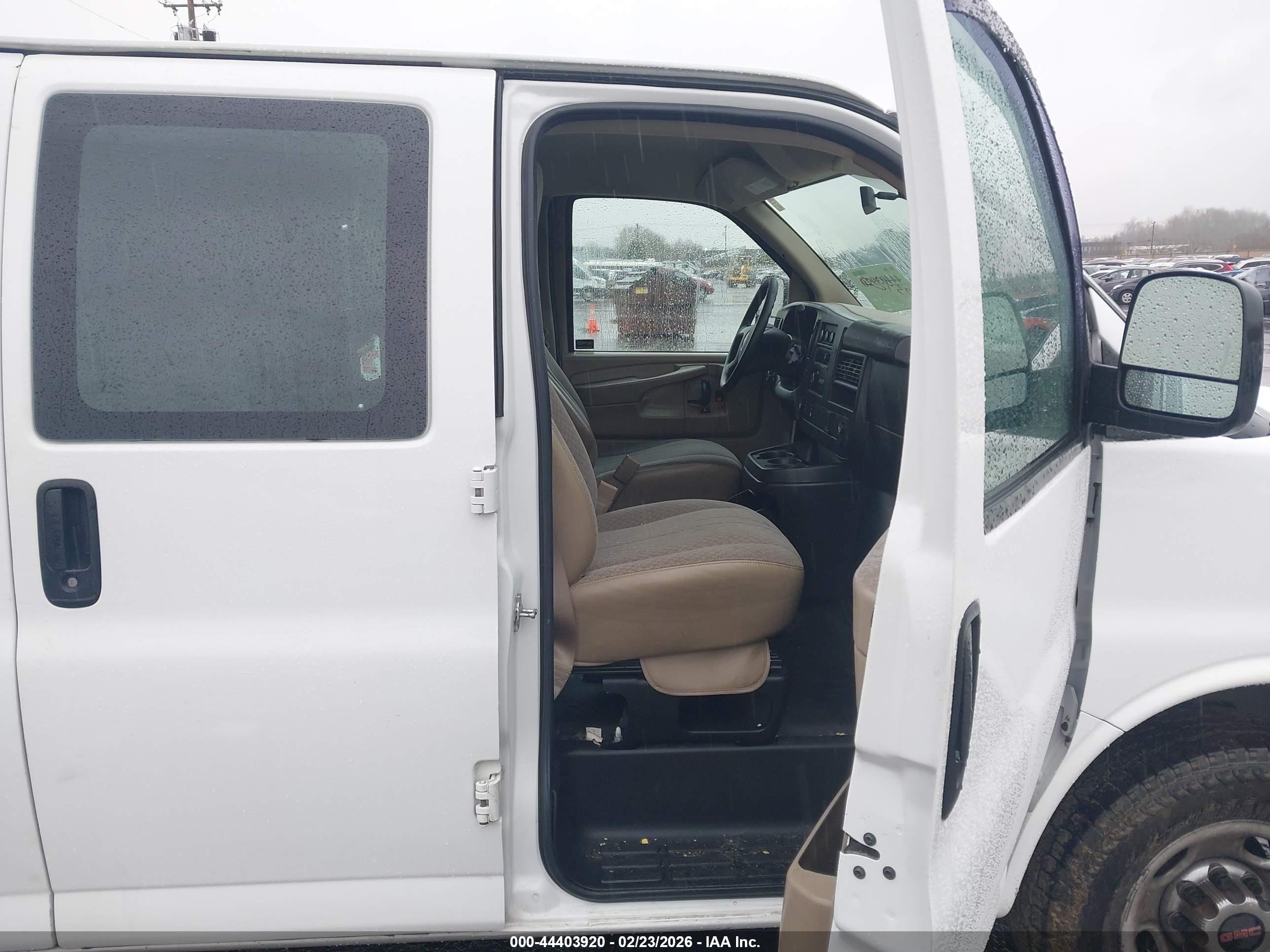 2015 Gmc Savana 2500 Work Van White vin: 1GTW7GCF8F1275133