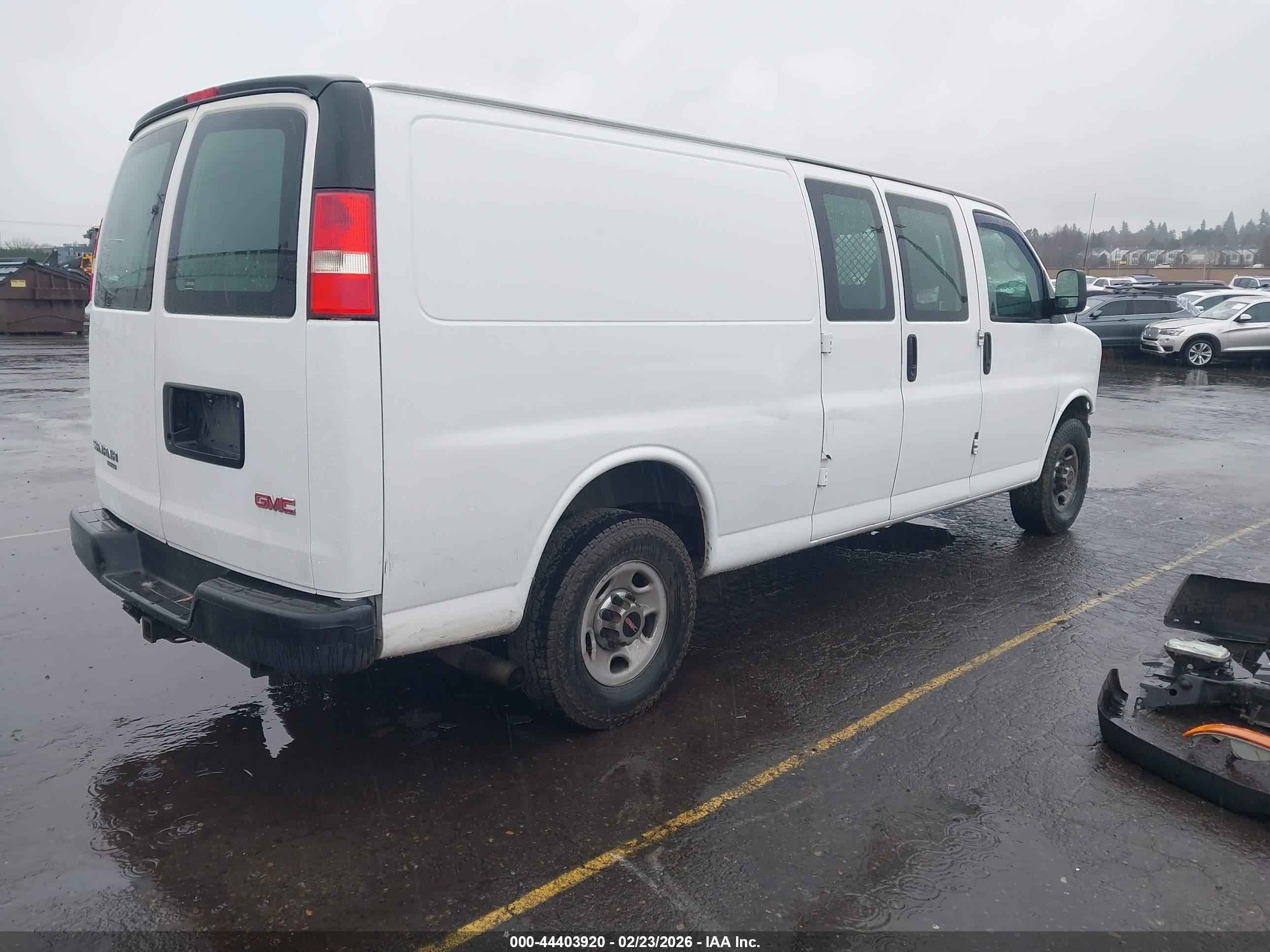 2015 Gmc Savana 2500 Work Van White vin: 1GTW7GCF8F1275133