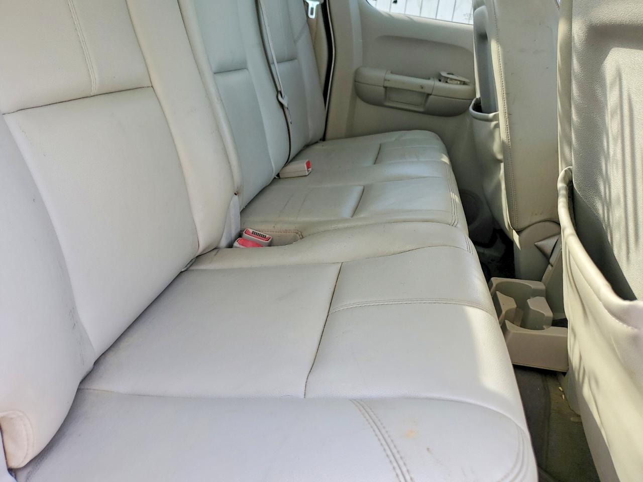 2010 Gmc Sierra K1500 Sle Белый vin: 1GTYKVE21AZ197214
