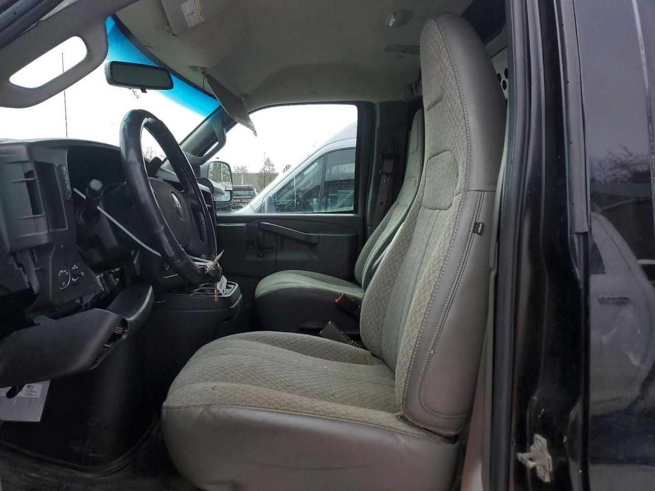 2021 Gmc Savana G3500 Cargo Черный vin: 1GTZ7HF74M1313025