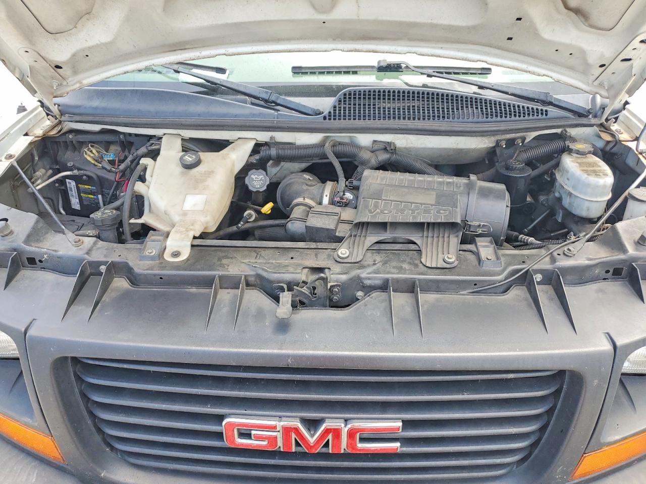 2010 Gmc Savana G2500 White vin: 1GTZGFBA1A1171699