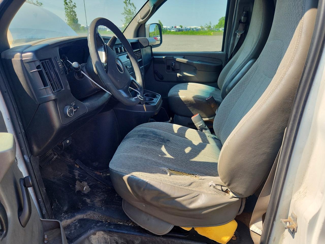 2010 Gmc Savana G2500 Белый vin: 1GTZGGBA1A1144380