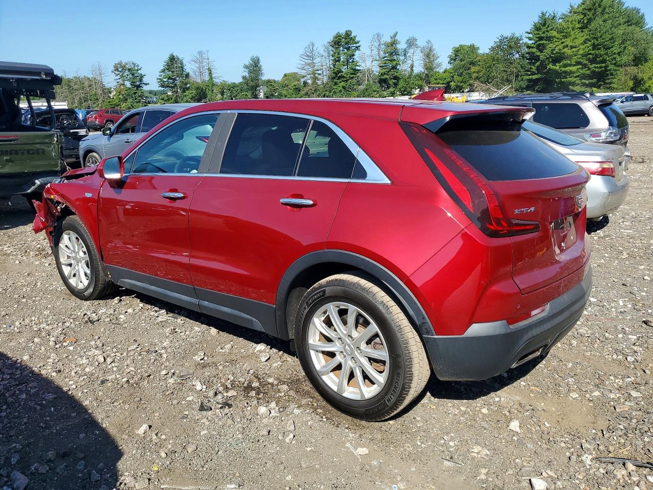 2019 Cadillac Xt4 Luxury Red vin: 1GYAZAR46KF147827