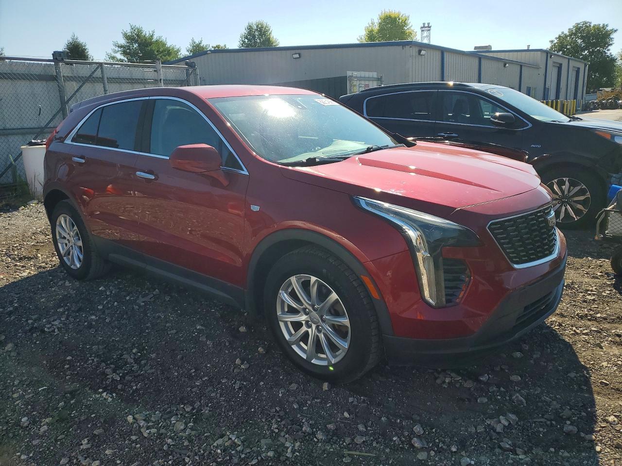 2019 Cadillac Xt4 Luxury Red vin: 1GYAZAR46KF147827