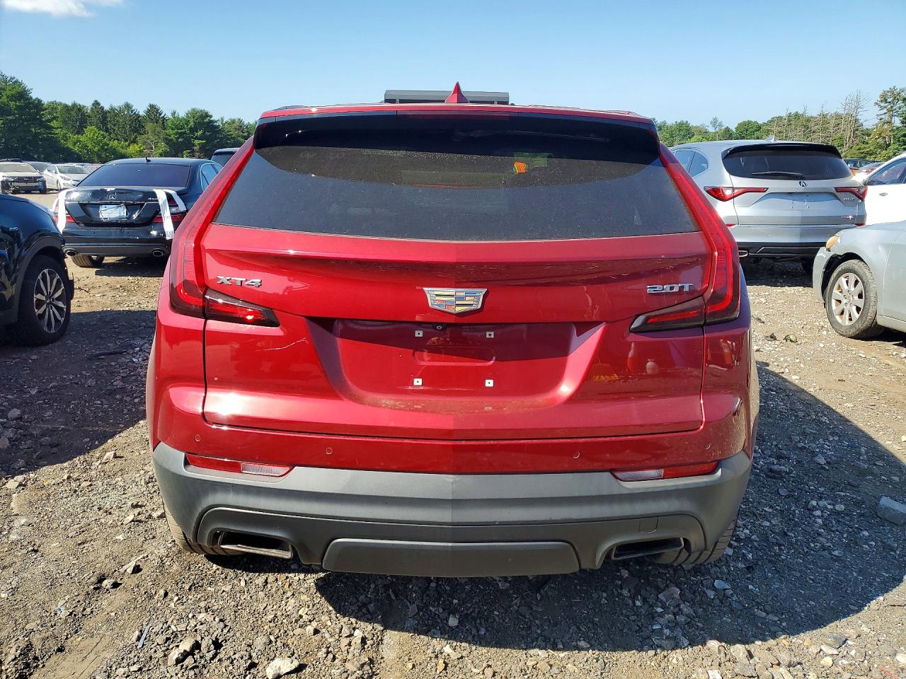 2019 Cadillac Xt4 Luxury Red vin: 1GYAZAR46KF147827