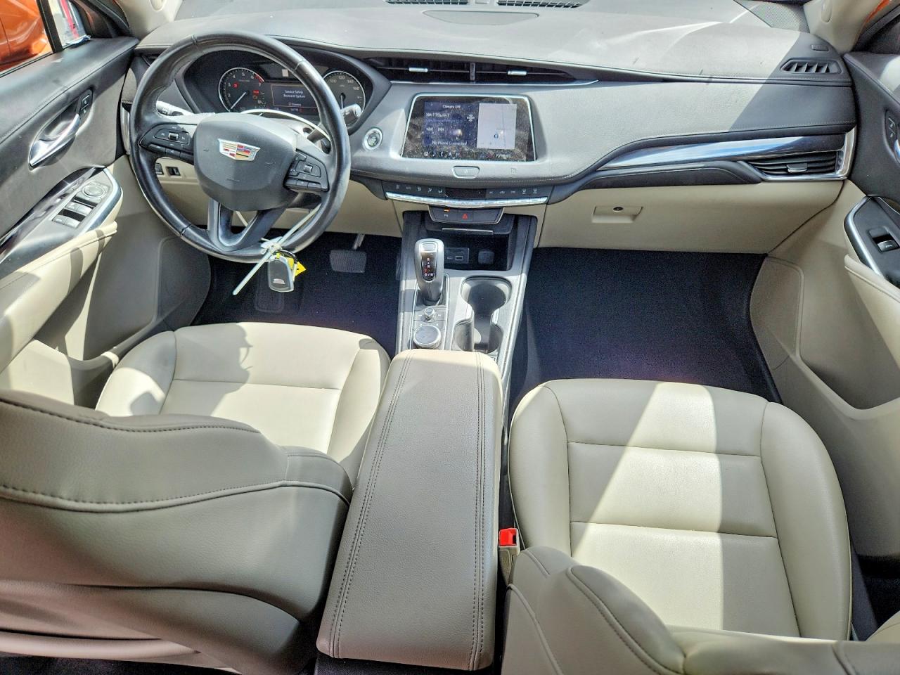 2019 Cadillac Xt4 Luxury Оранжевый vin: 1GYAZAR48KF164113