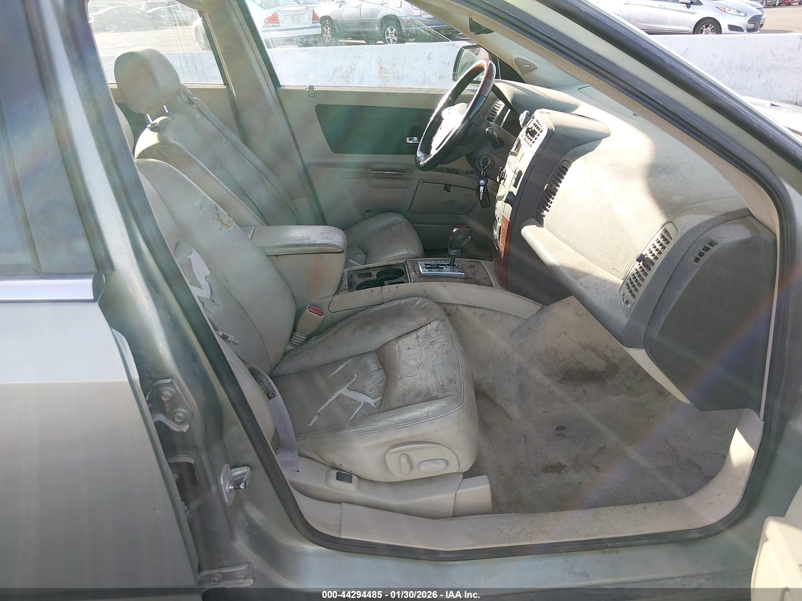 2004 Cadillac Srx V8 Зеленый vin: 1GYDE63A940155575