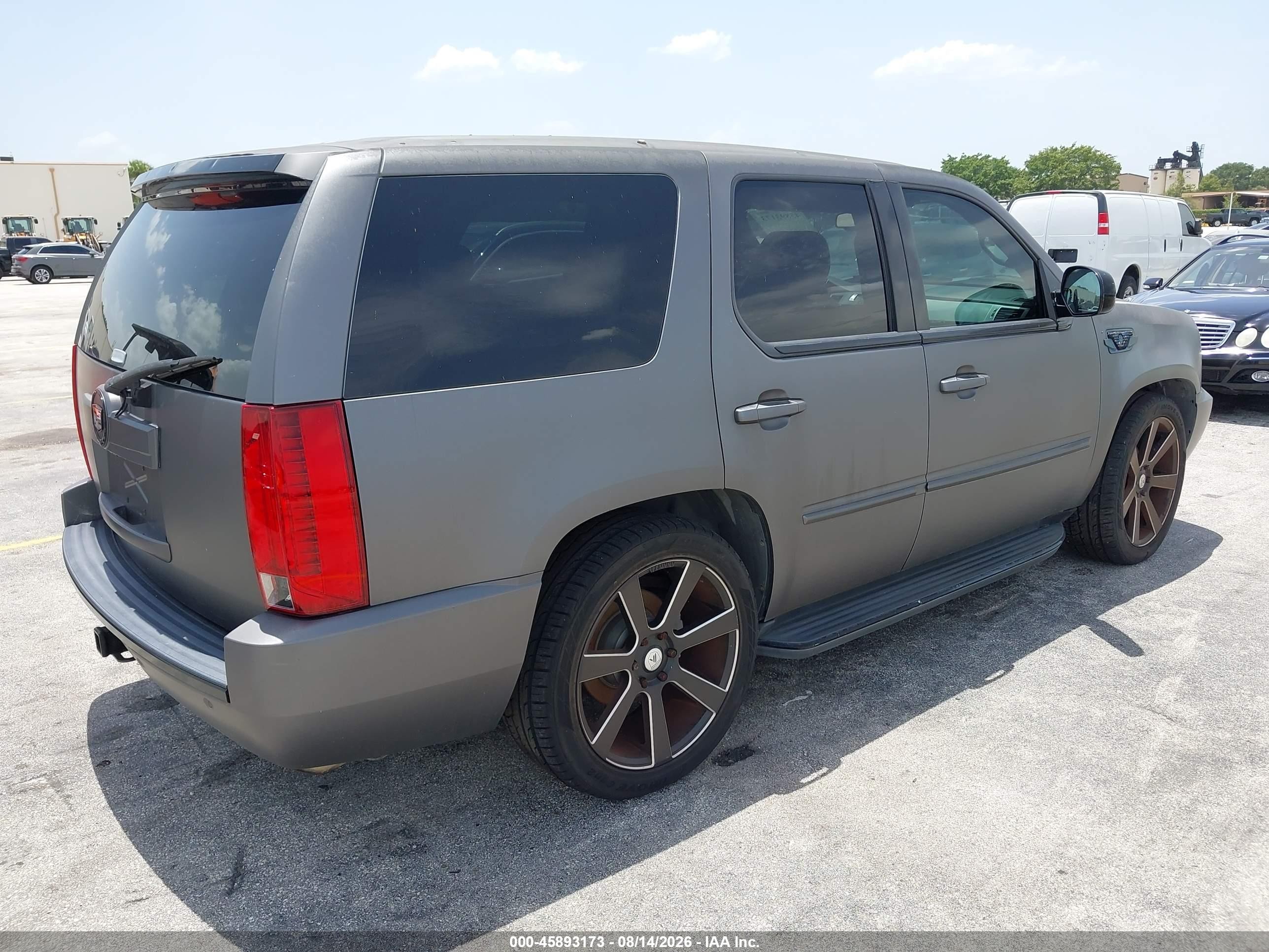 2007 Cadillac Escalade   Black vin: 1GYEC63807R263980