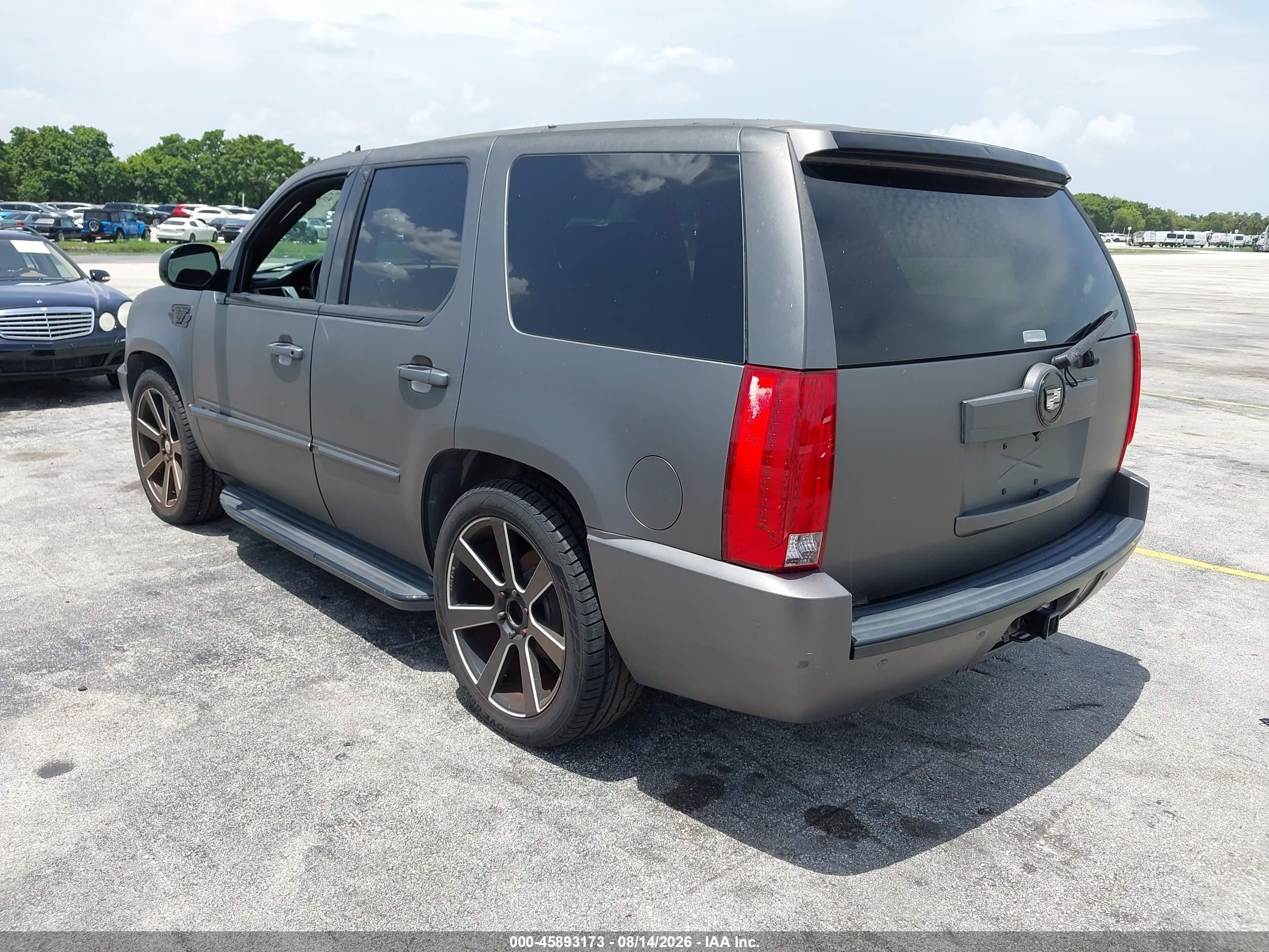 2007 Cadillac Escalade   Black vin: 1GYEC63807R263980