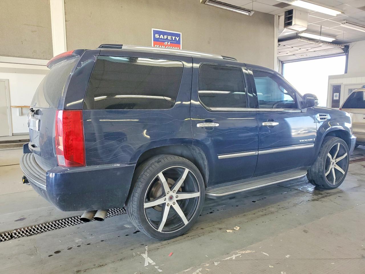 2007 Cadillac Escalade Luxury Blue vin: 1GYEC63807R289088
