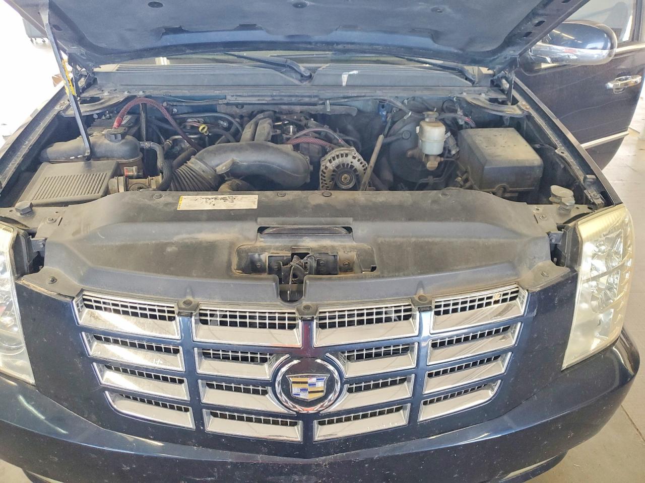 2007 Cadillac Escalade Luxury Blue vin: 1GYEC63807R289088