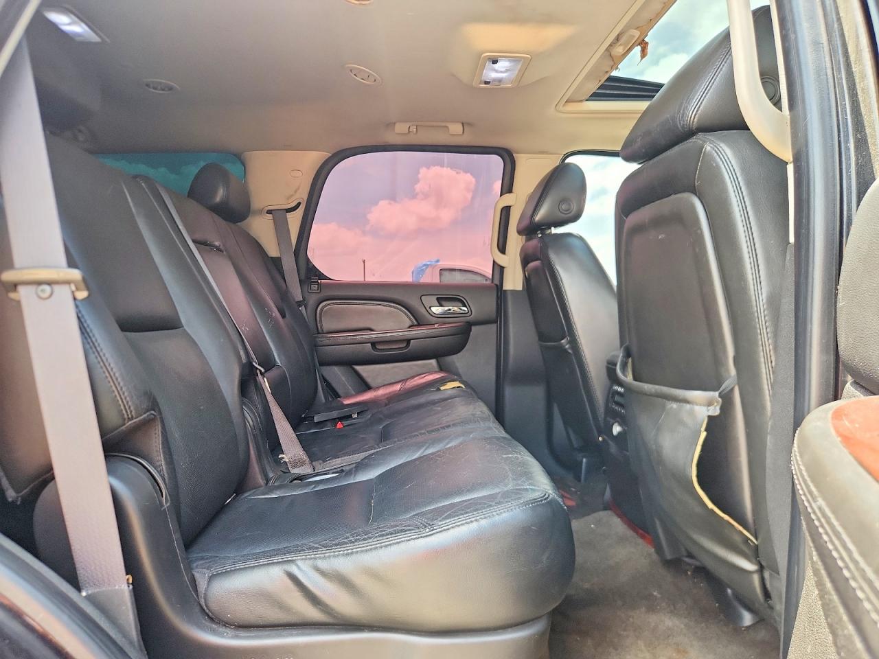 2007 Cadillac Escalade Black vin: 1GYEC63807R412517