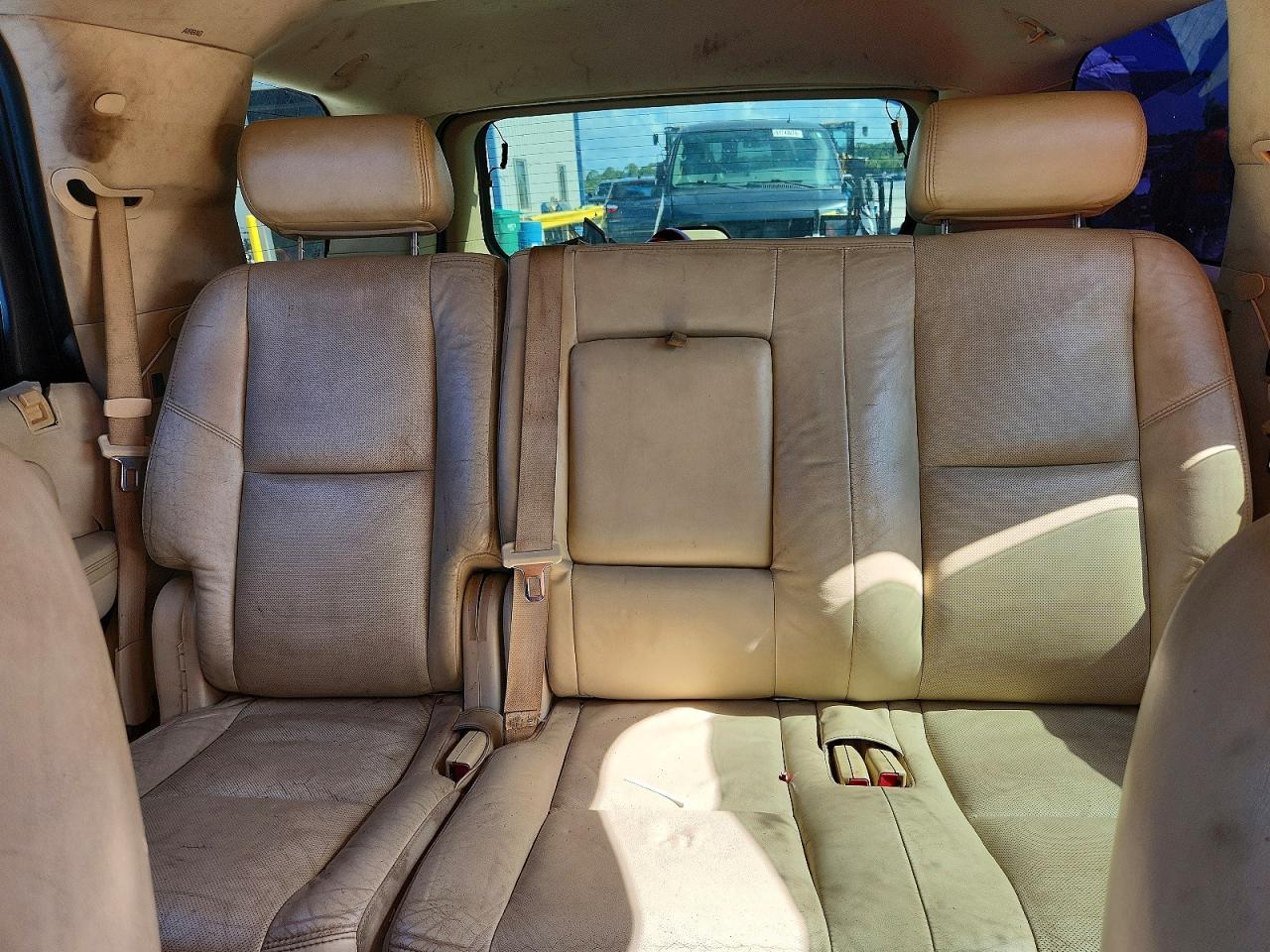 2008 Cadillac Escalade Luxury Black vin: 1GYEC63818R105150