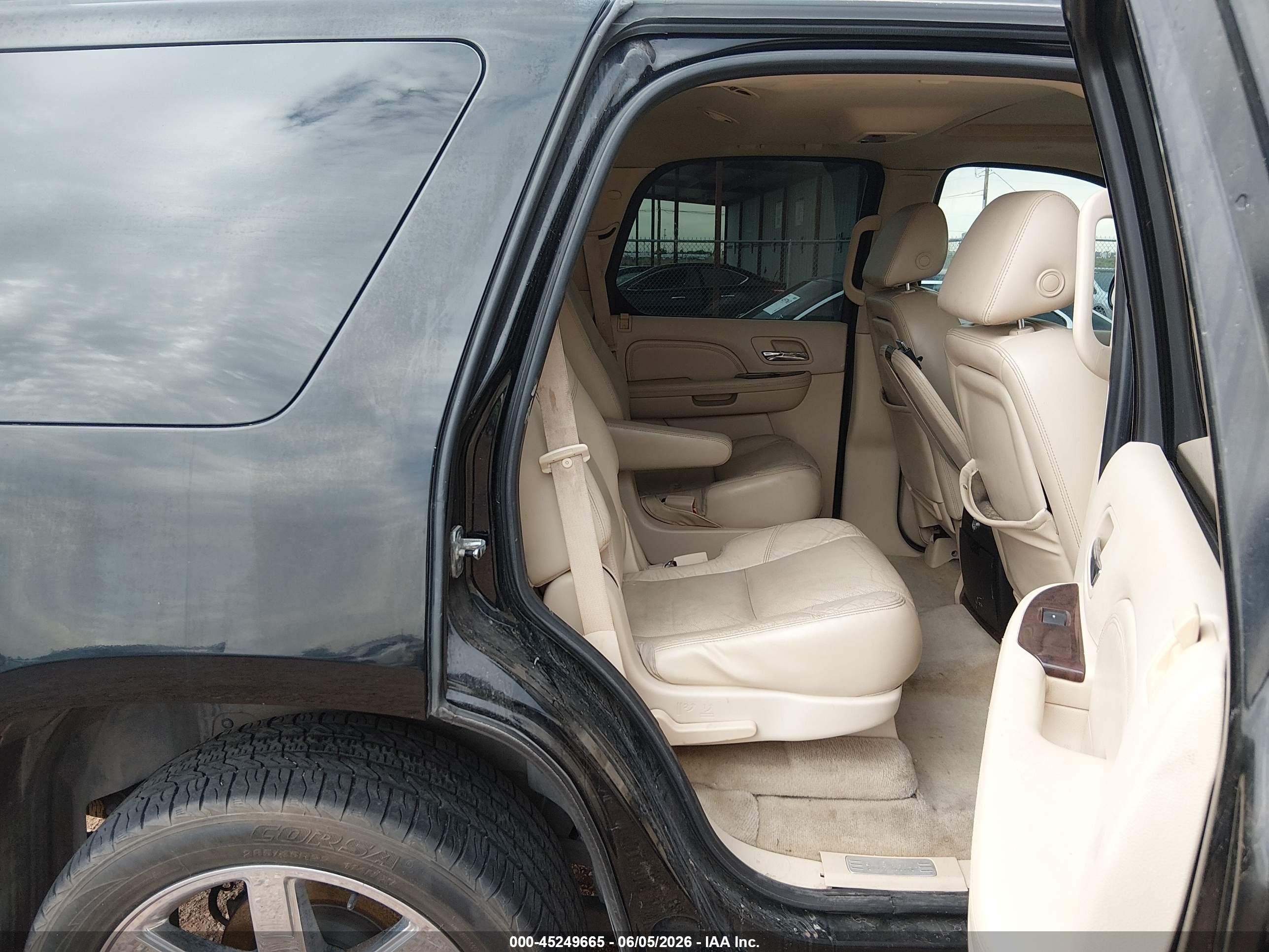 2008 Cadillac Escalade Standard Black vin: 1GYEC63818R168541