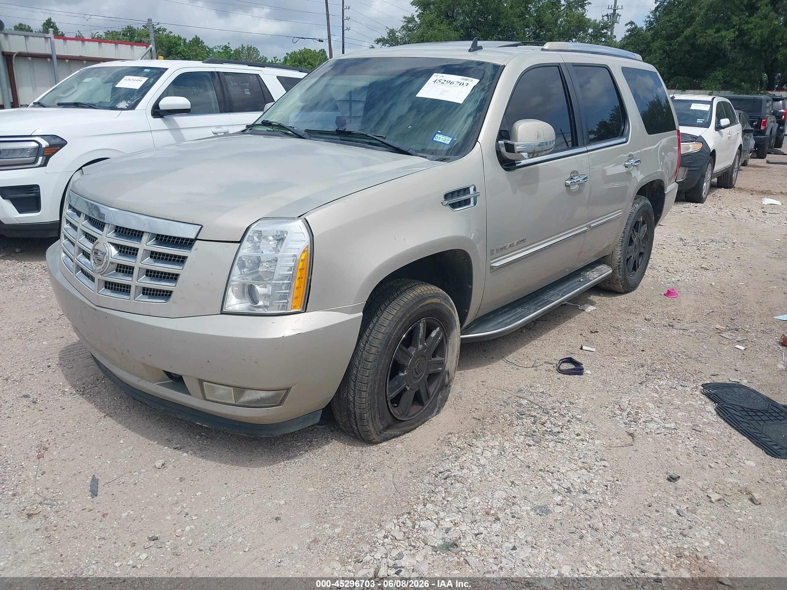 2008 Cadillac Escalade Standard Gold vin: 1GYEC63828R133295