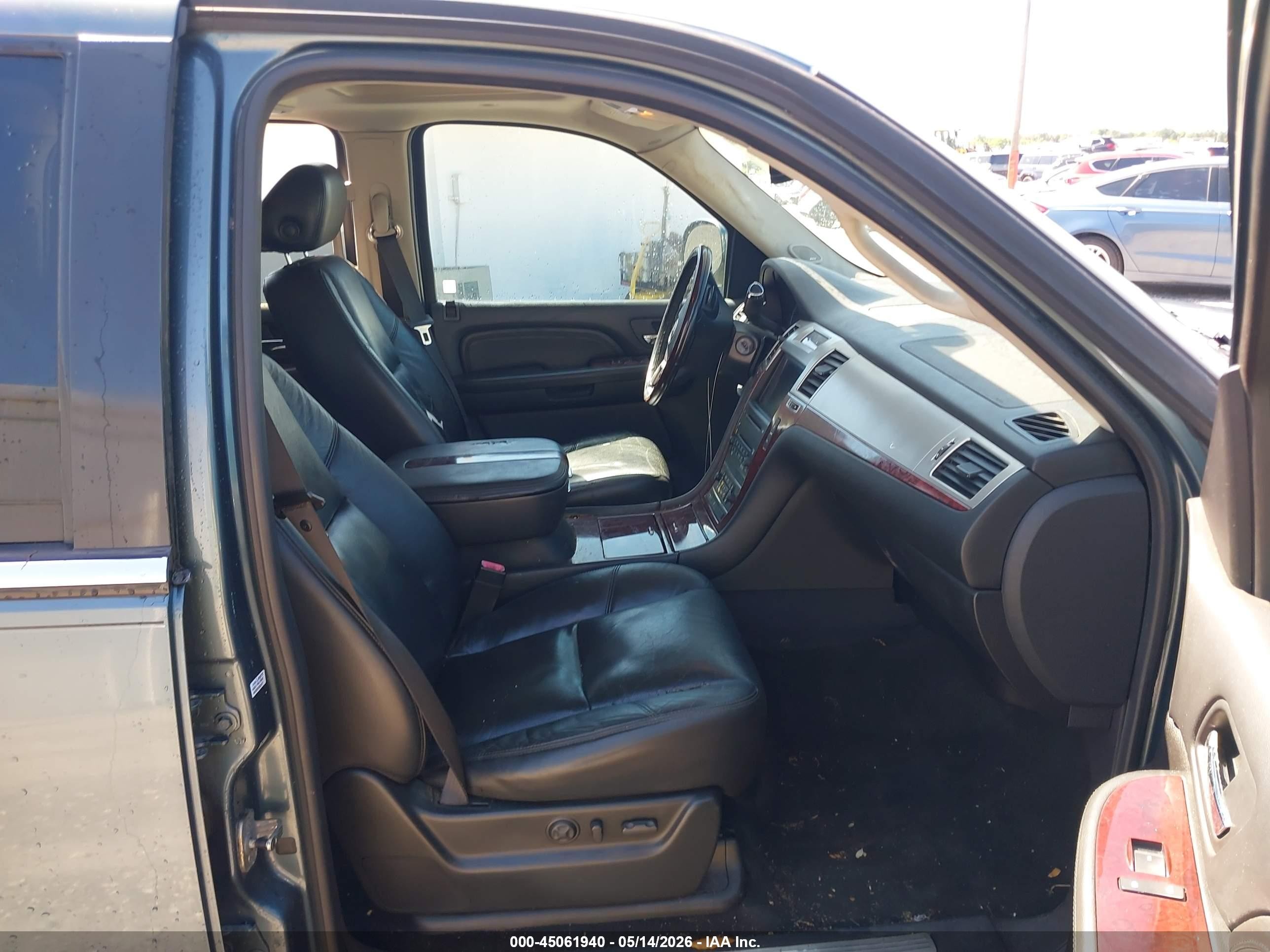 2008 Cadillac Escalade Standard Blue vin: 1GYEC63848R184135