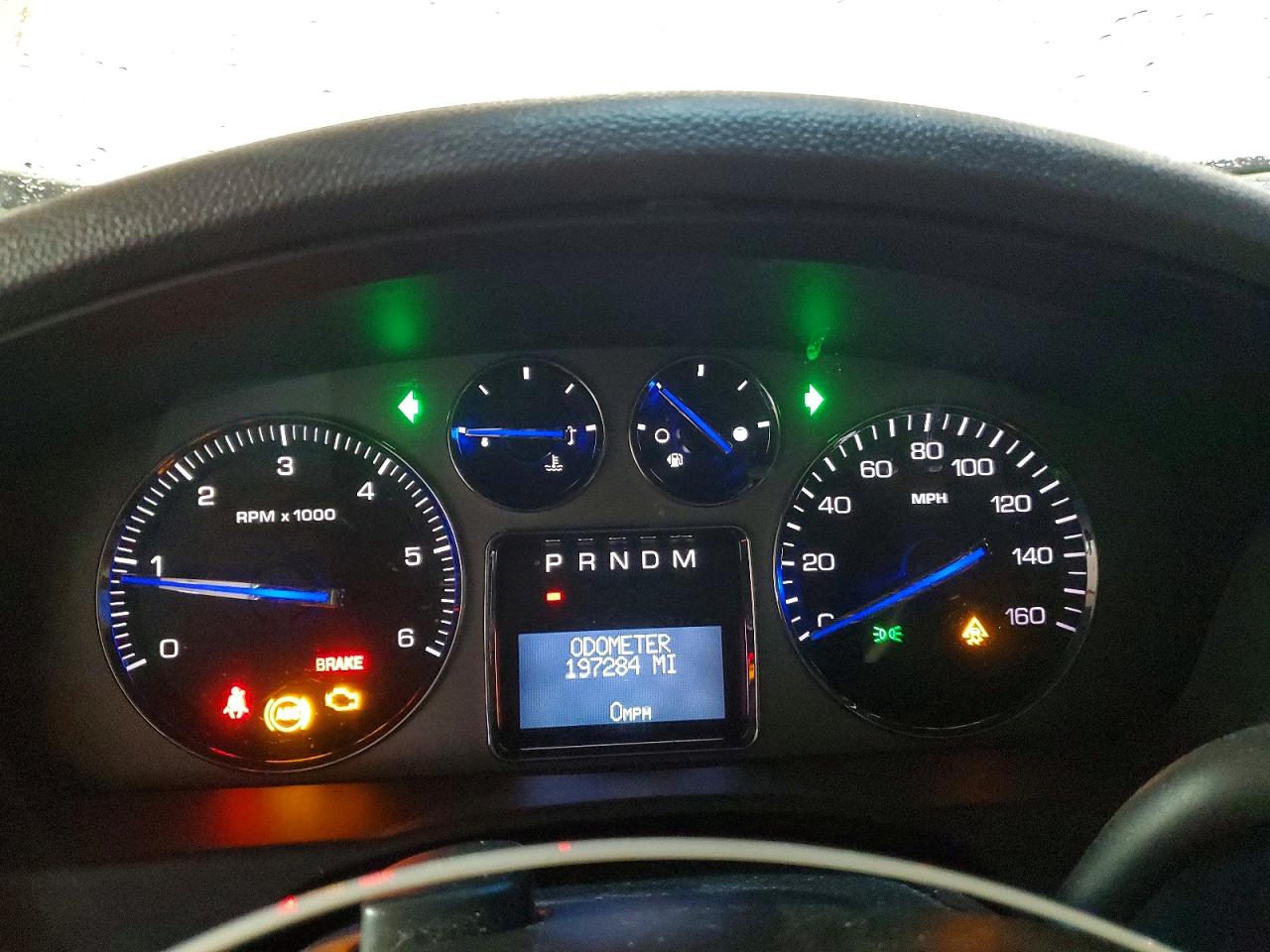 2008 Cadillac Escalade Luxury White vin: 1GYEC63848R213262