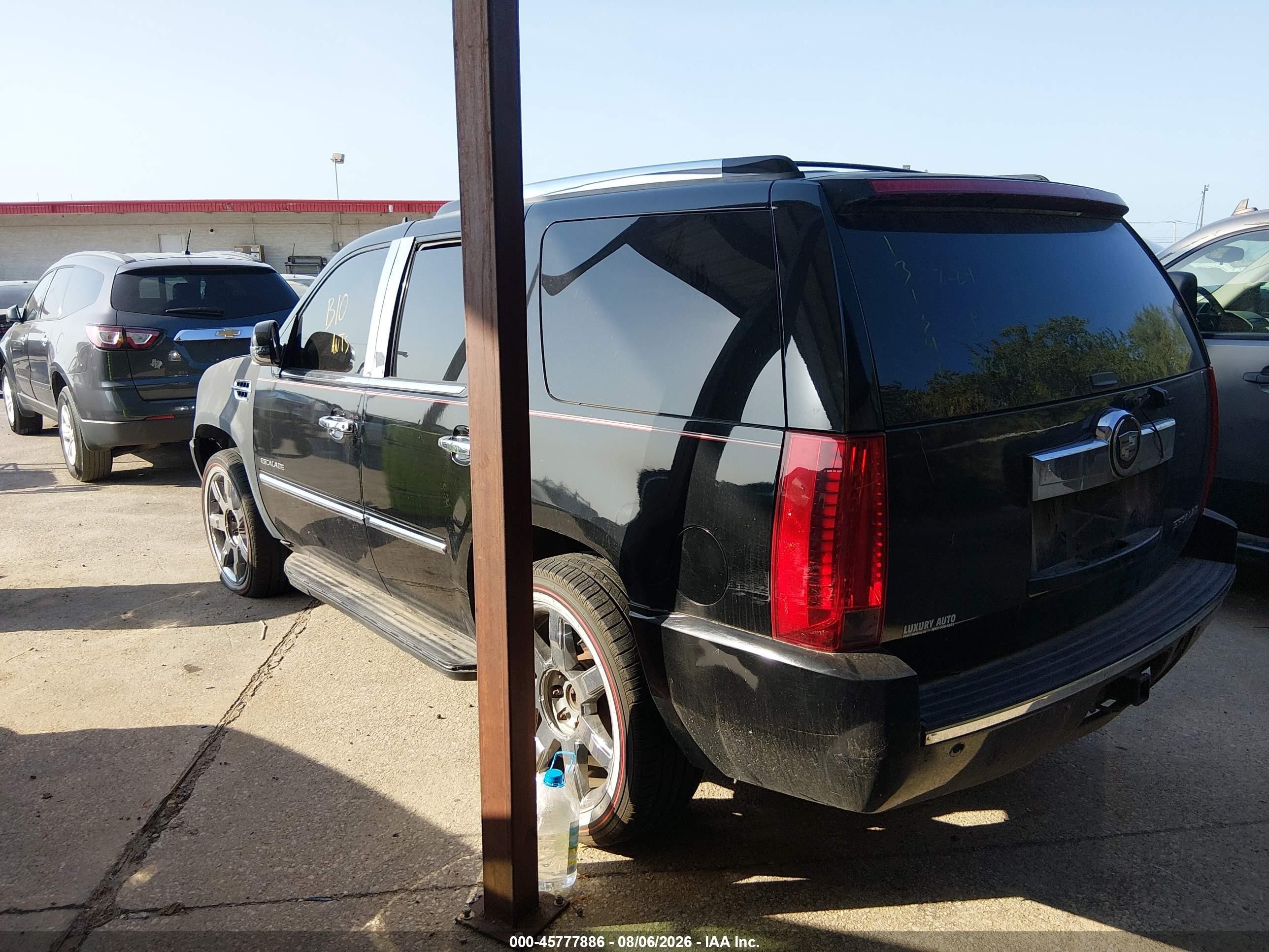 2008 Cadillac Escalade   Black vin: 1GYEC63868R131341