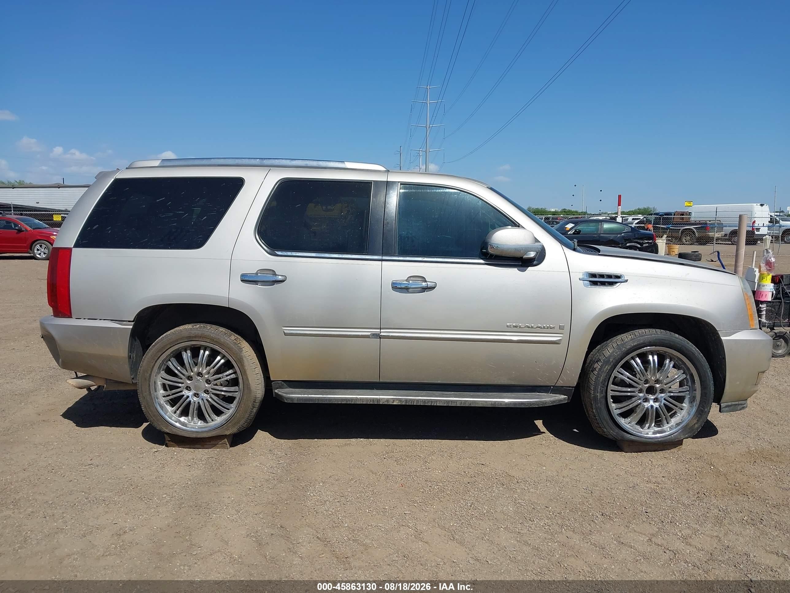 2007 Cadillac Escalade   Champagne vin: 1GYEC63897R324811