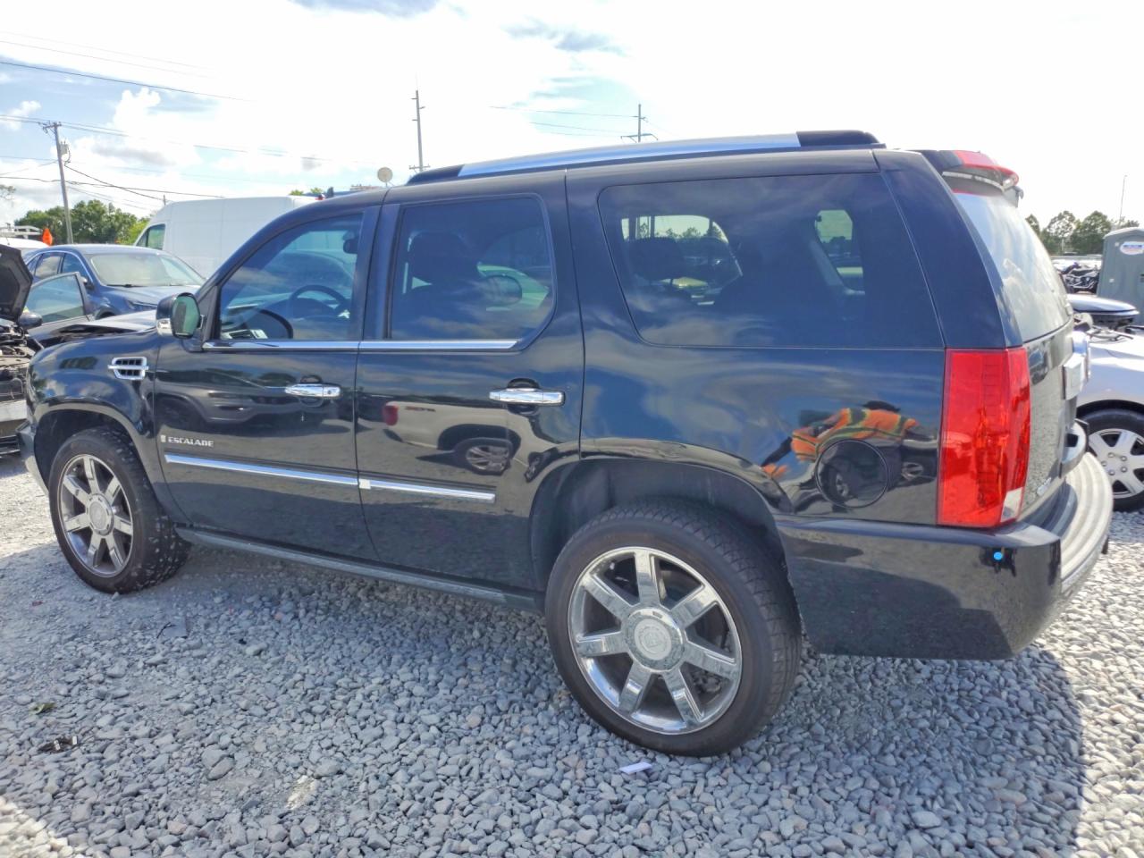 2008 Cadillac Escalade Luxury Black vin: 1GYEC63898R236147