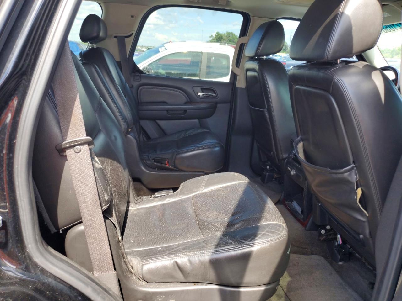 2008 Cadillac Escalade Luxury Black vin: 1GYEC63898R236147