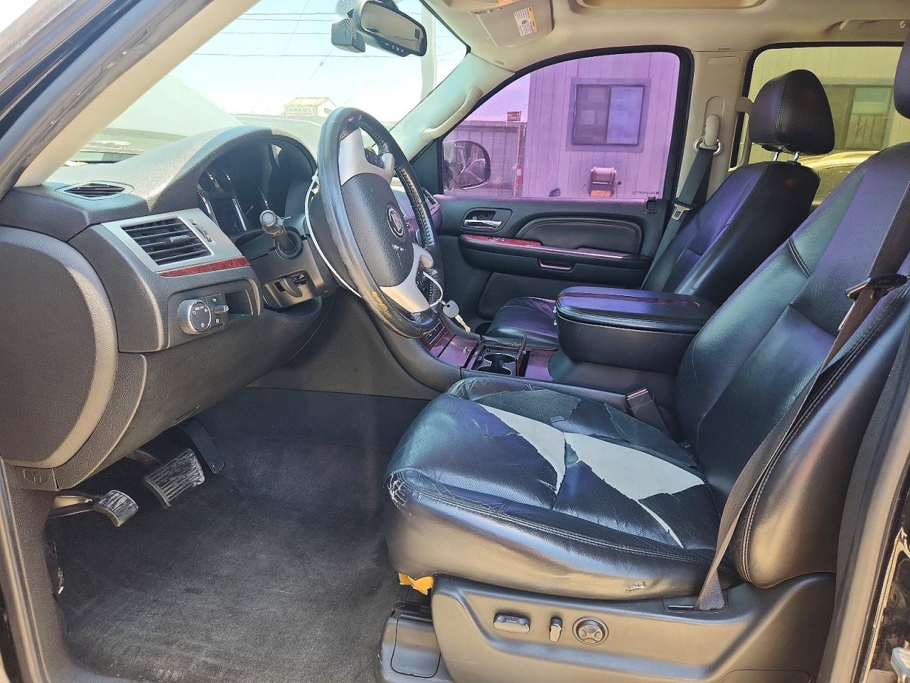 2007 Cadillac Escalade Luxury Black vin: 1GYEC638X7R286036