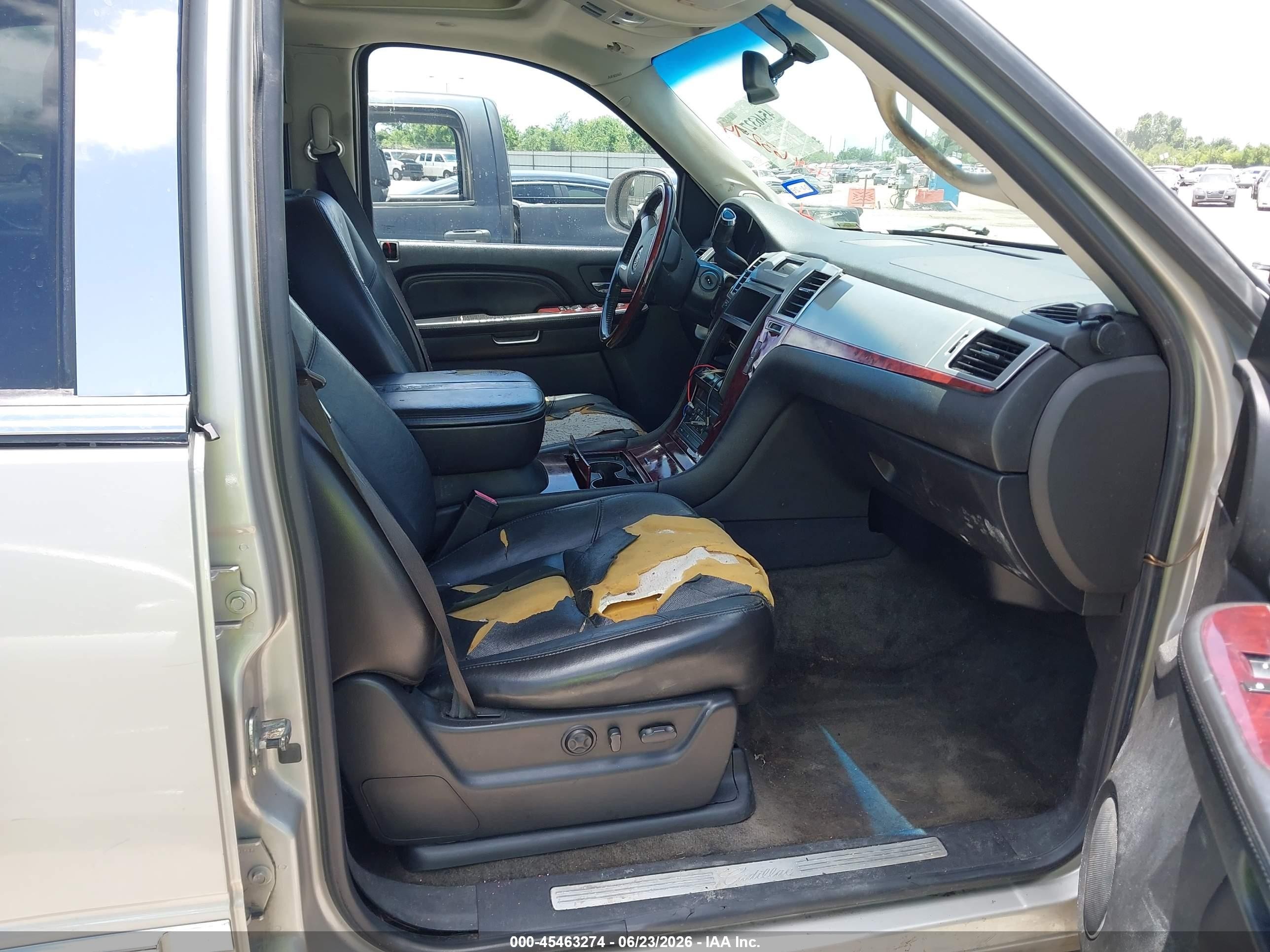 2007 Cadillac Escalade Standard Бежевый vin: 1GYEC638X7R286974