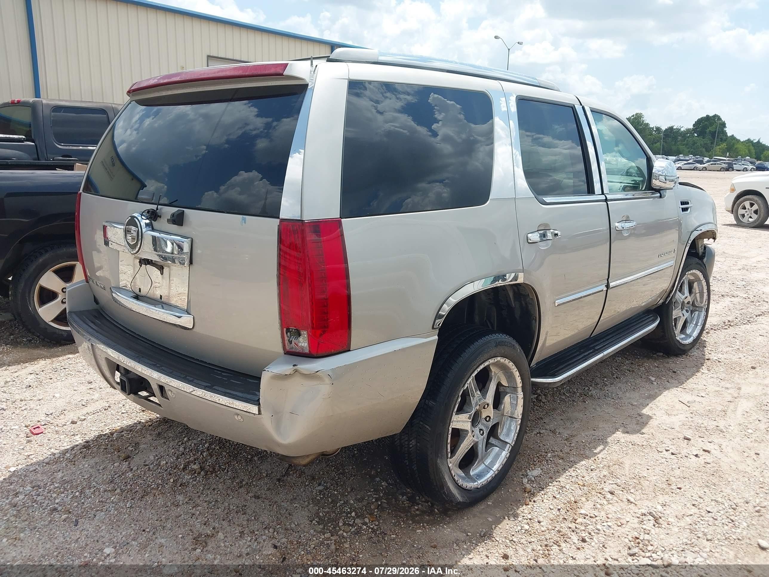 2007 Cadillac Escalade Standard Бежевый vin: 1GYEC638X7R286974