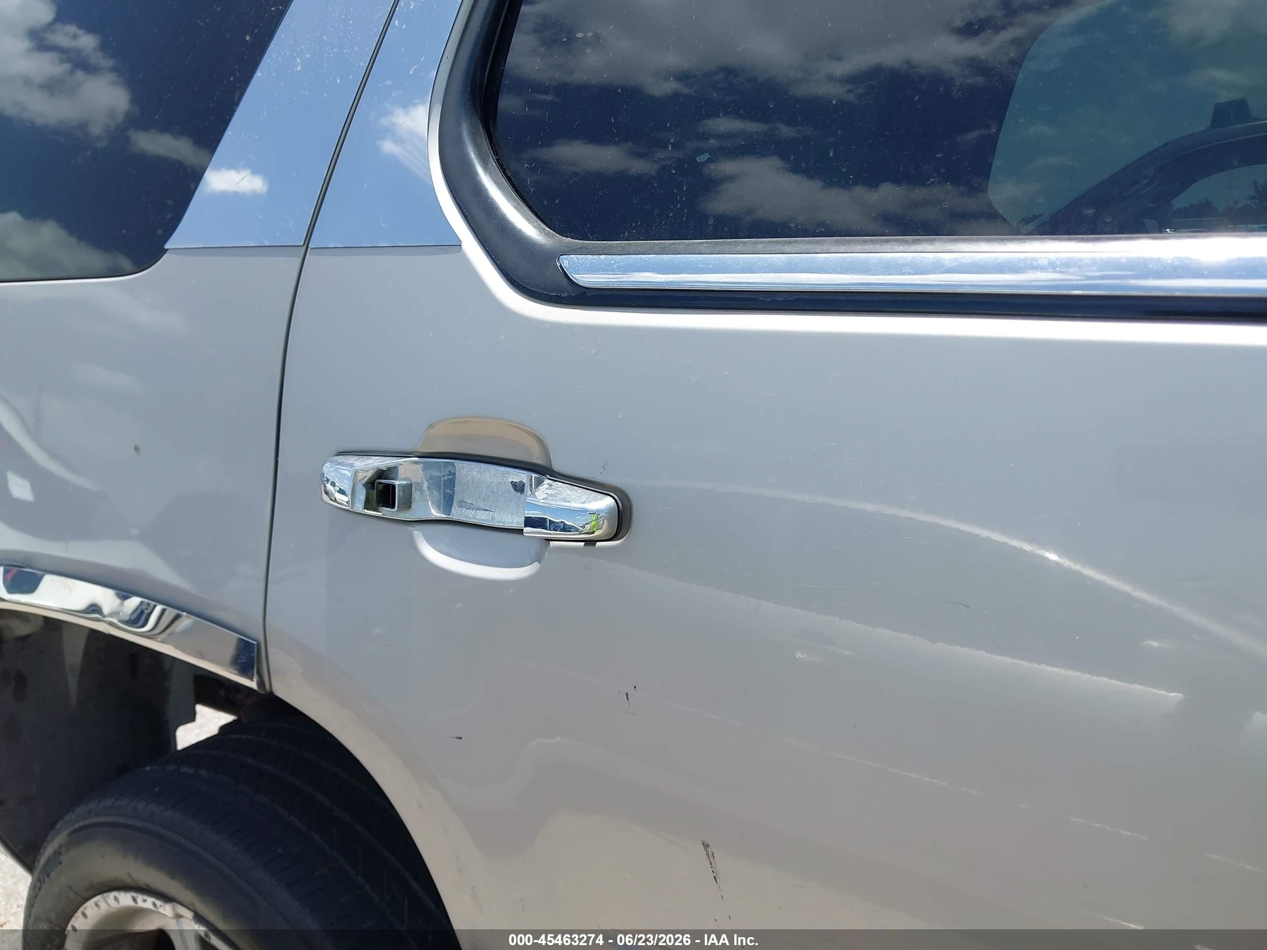 2007 Cadillac Escalade Standard Бежевый vin: 1GYEC638X7R286974