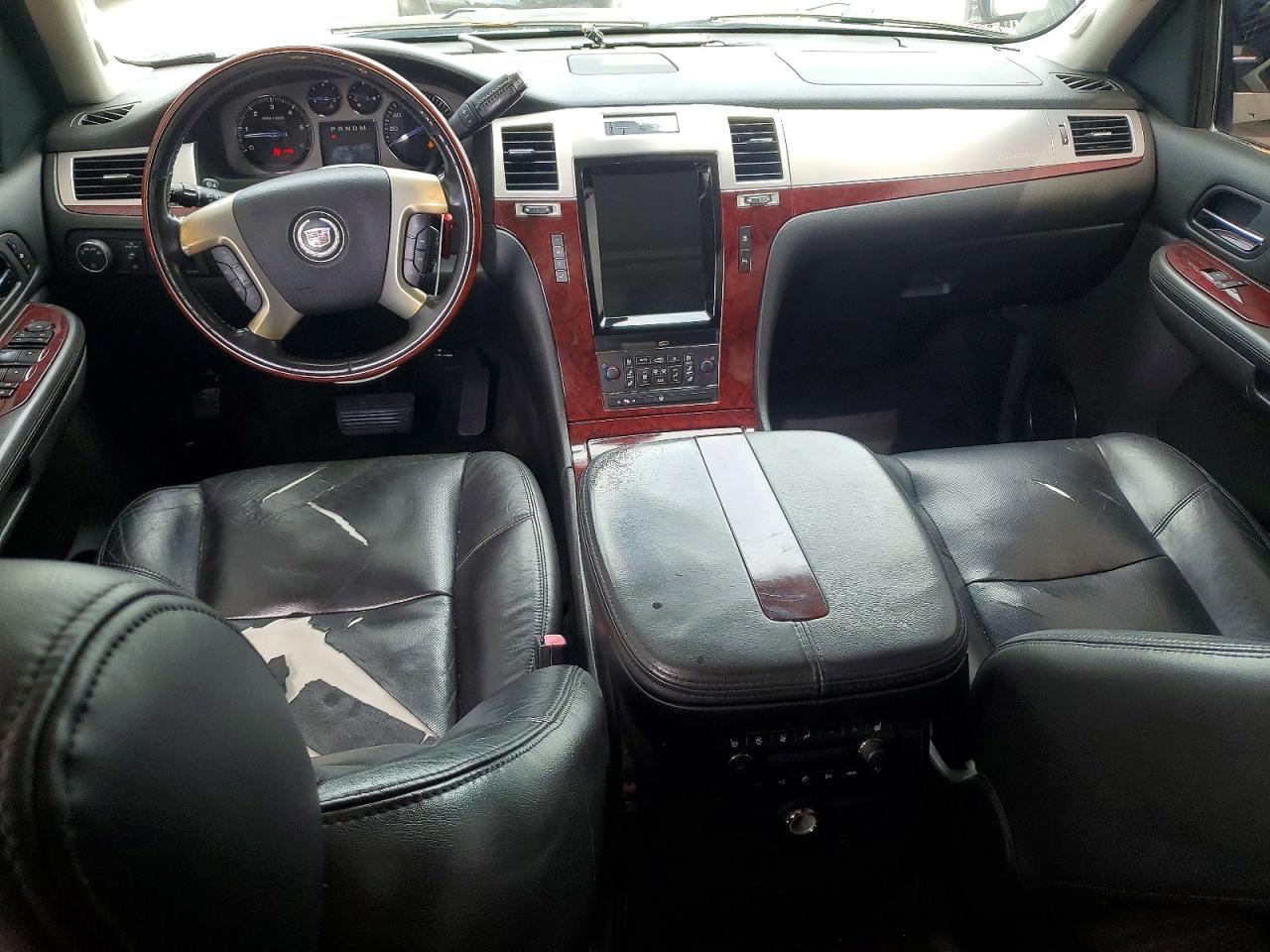 2008 Cadillac Escalade Luxury Black vin: 1GYEC638X8R215209