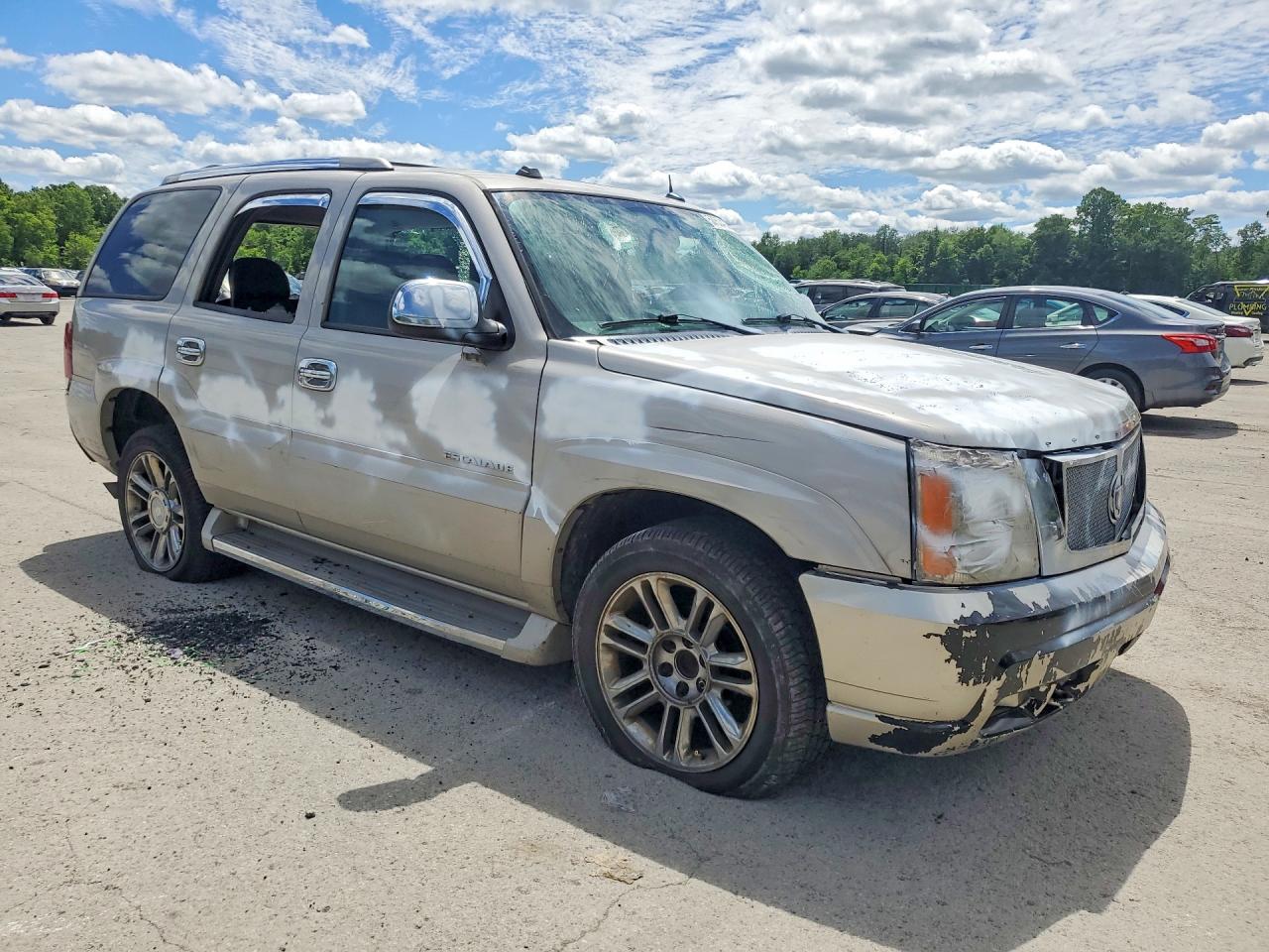 2005 Cadillac Escalade Luxury Золотой vin: 1GYEC63N35R234301