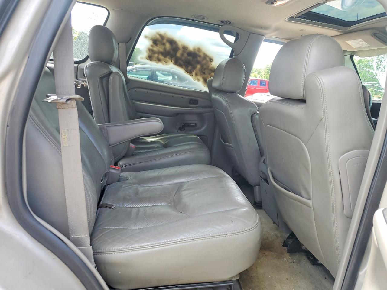 2005 Cadillac Escalade Luxury Золотой vin: 1GYEC63N35R234301