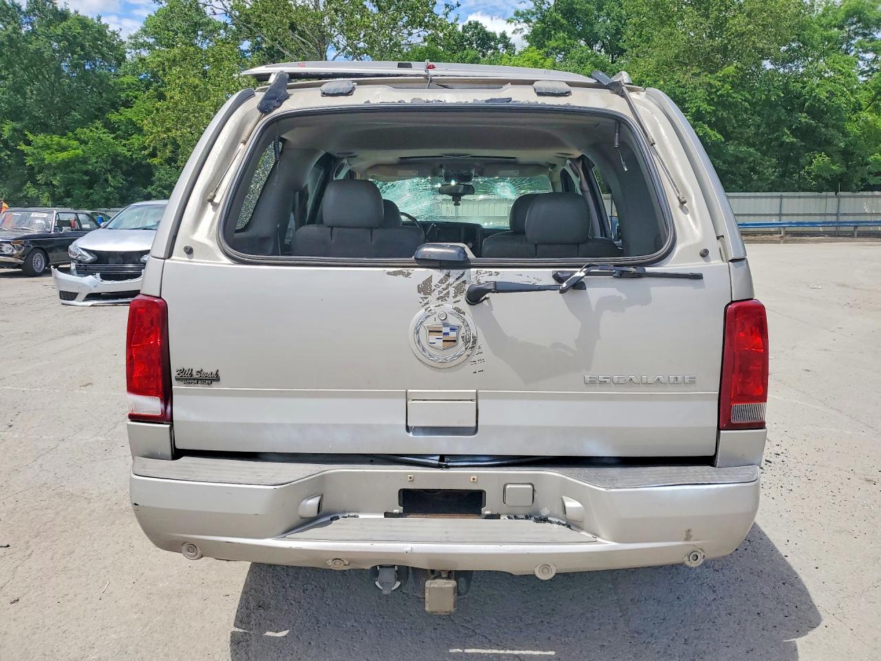 2005 Cadillac Escalade Luxury Золотой vin: 1GYEC63N35R234301