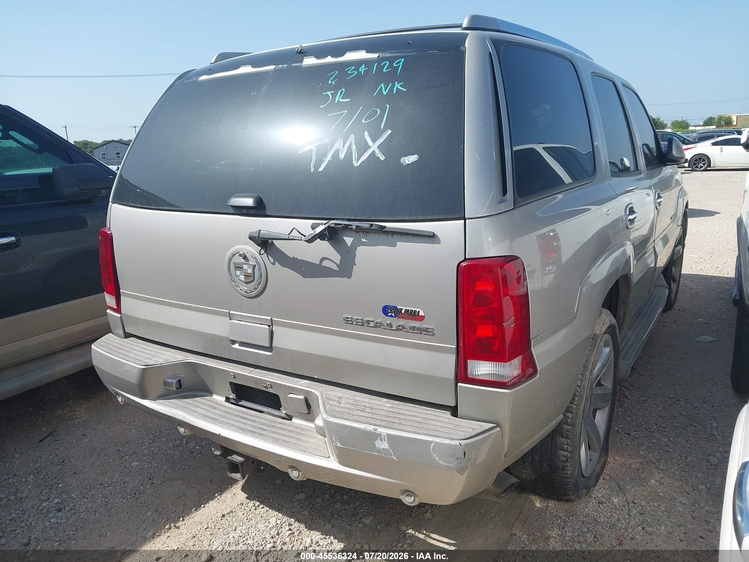 2005 Cadillac Escalade Standard Beige vin: 1GYEC63N65R234129
