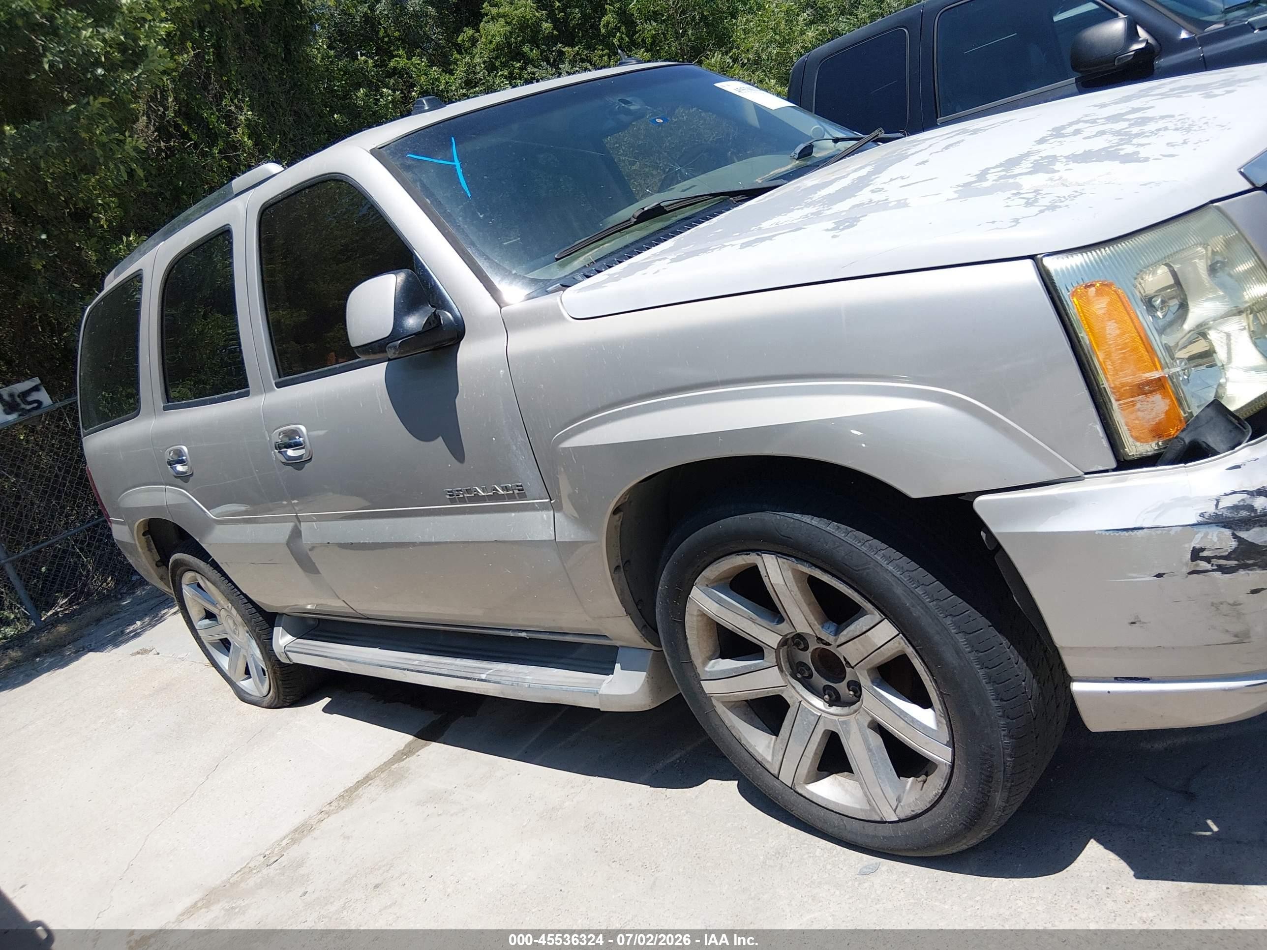 2005 Cadillac Escalade Standard Beige vin: 1GYEC63N65R234129