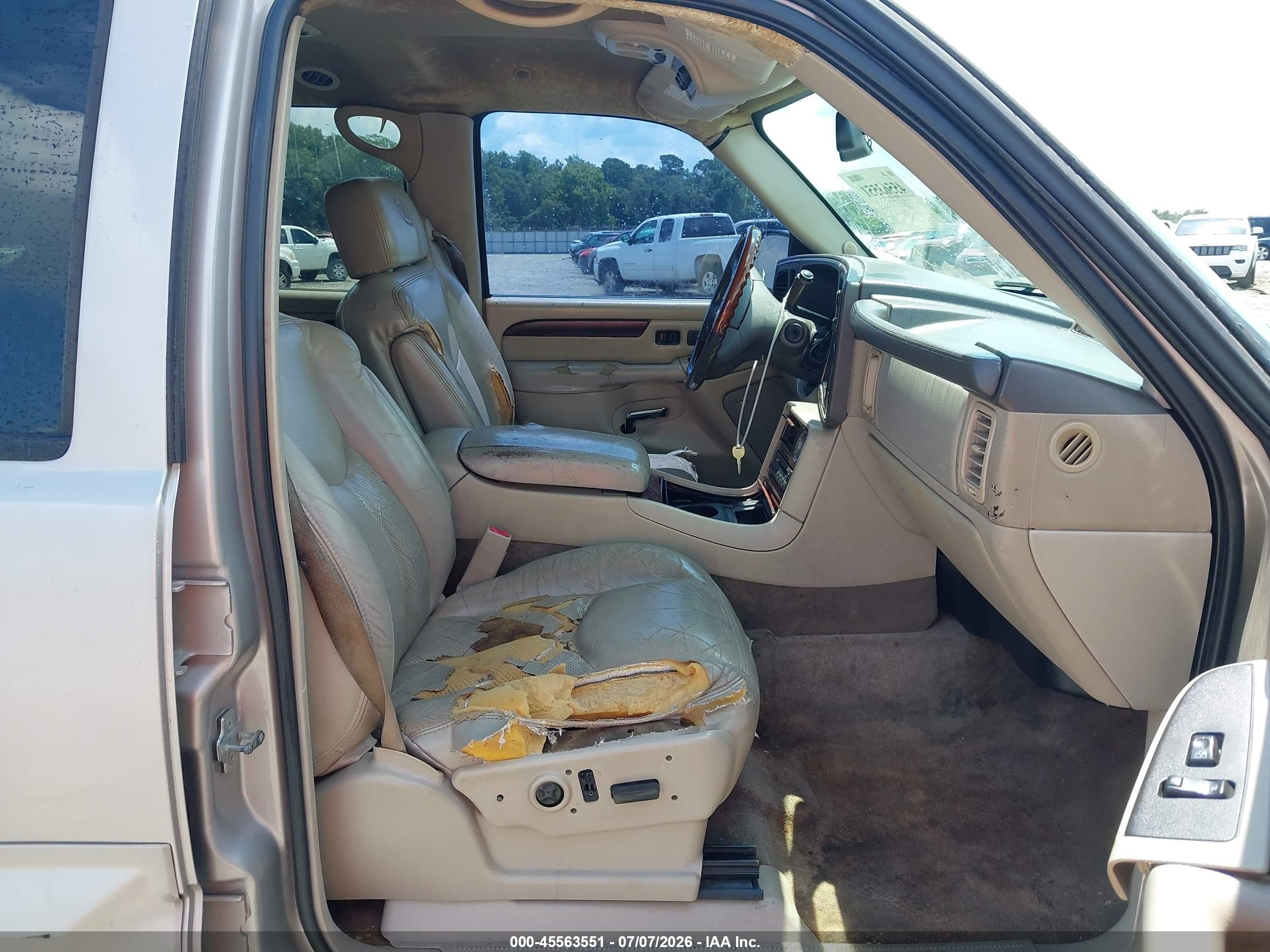 2006 Cadillac Escalade Standard Champagne vin: 1GYEC63N76R115510