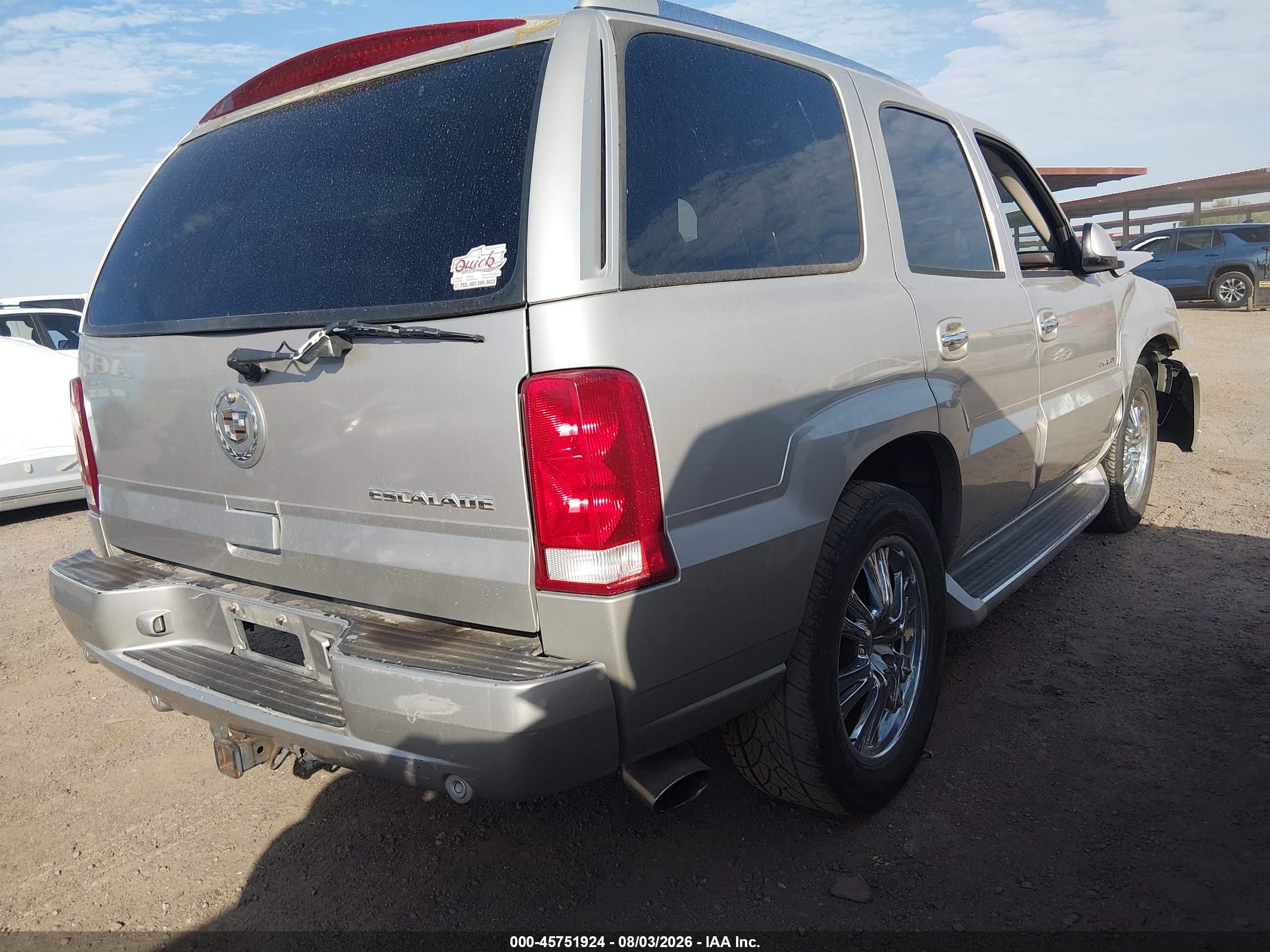 2004 Cadillac Escalade Standard Tan vin: 1GYEC63T04R248024