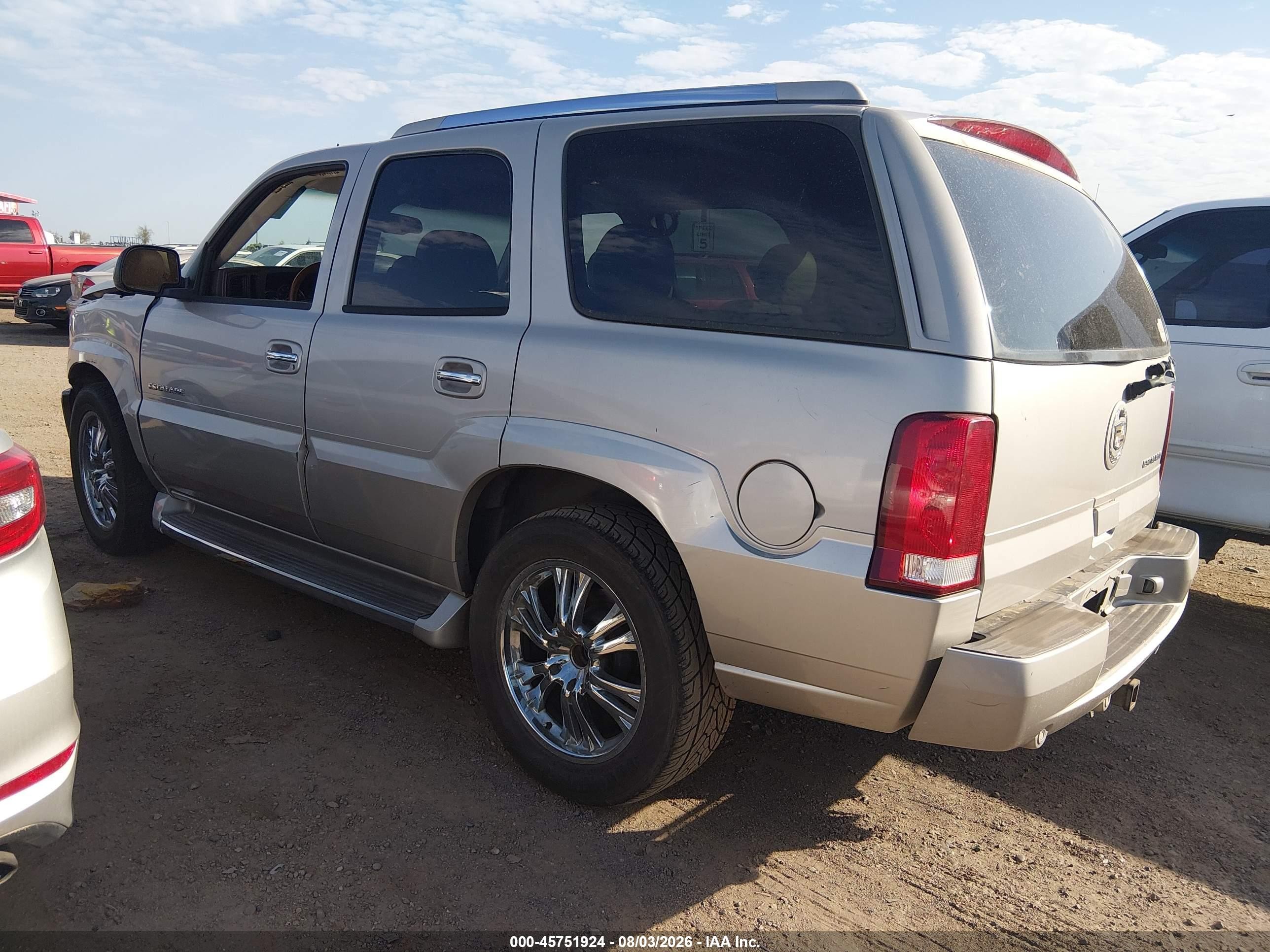 2004 Cadillac Escalade Standard Tan vin: 1GYEC63T04R248024