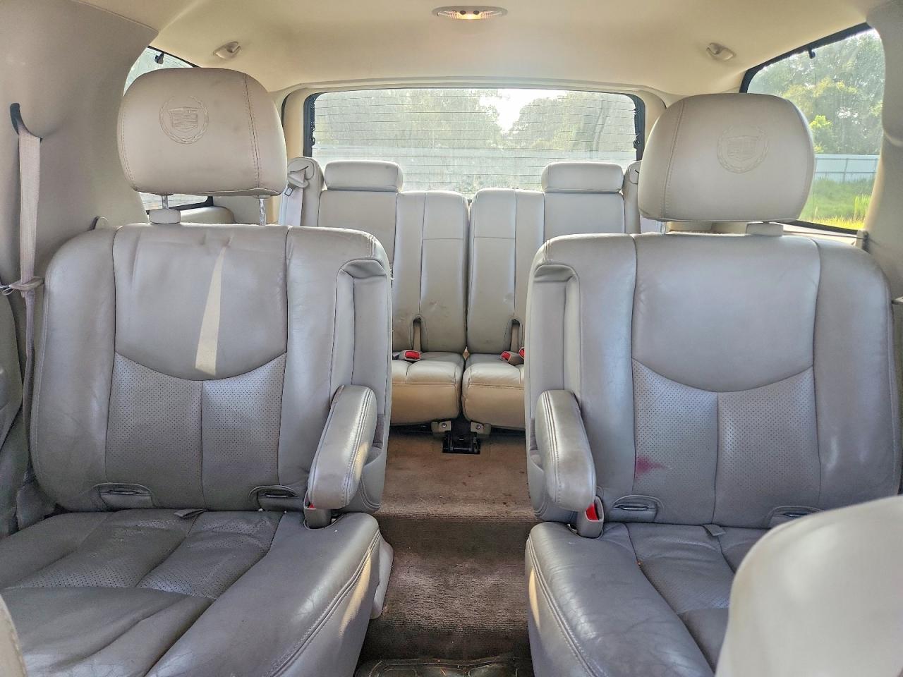 2005 Cadillac Escalade Luxury Blue vin: 1GYEC63T05R122330