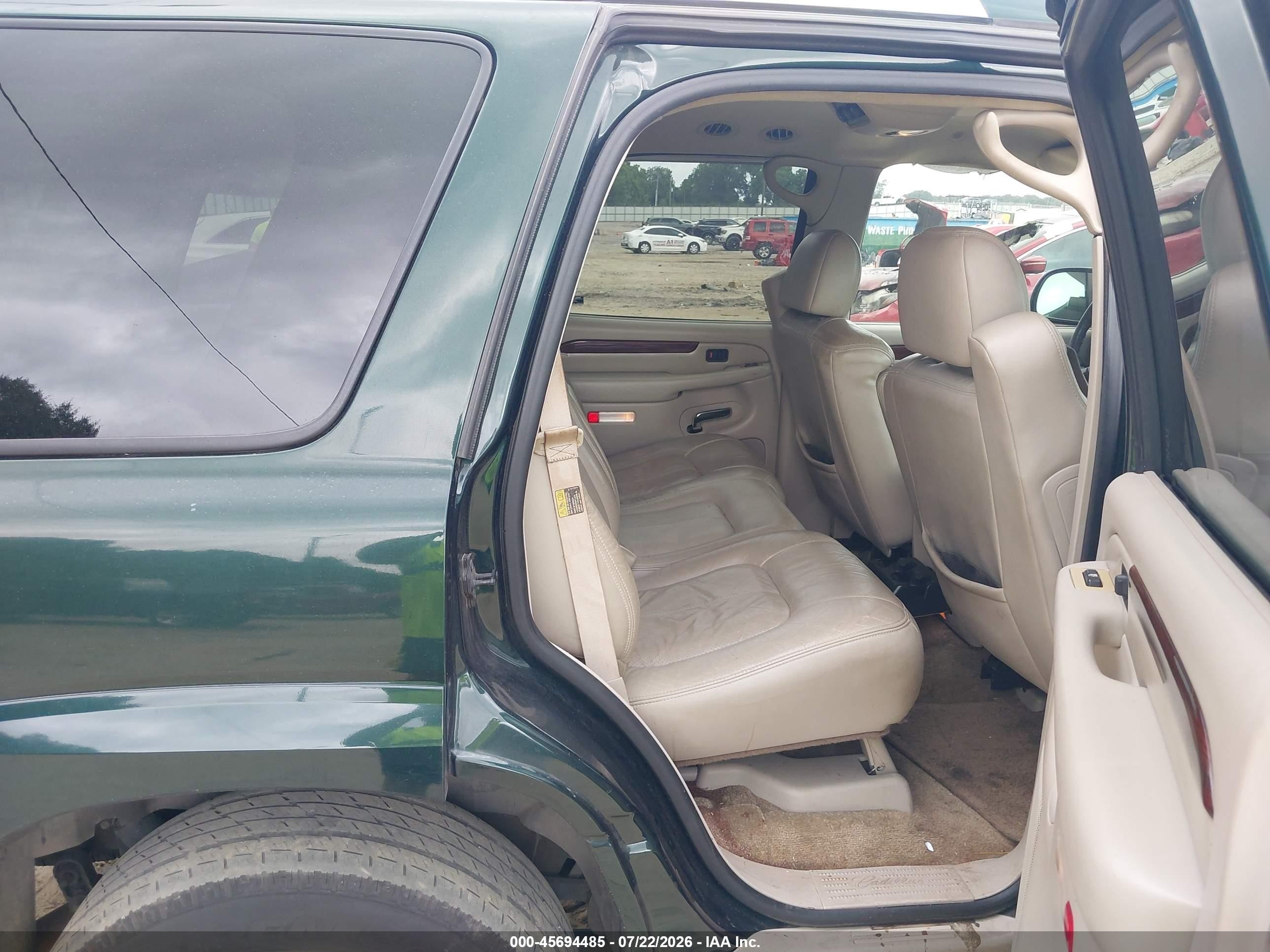 2002 Cadillac Escalade Standard Green vin: 1GYEC63T12R182709