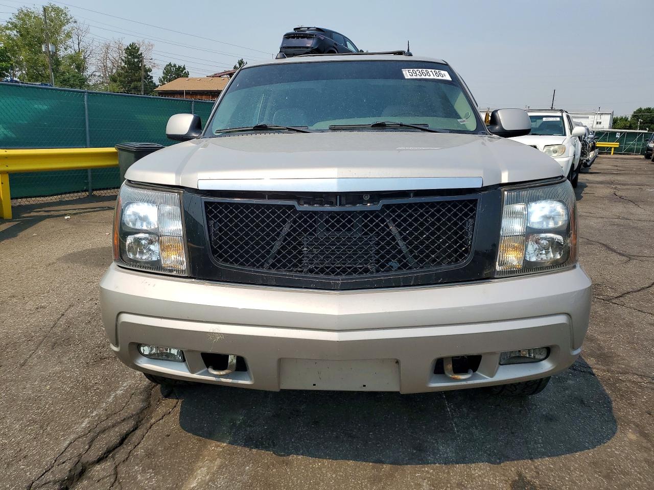 2004 Cadi Escalade L Silver vin: 1GYEC63T14R210561