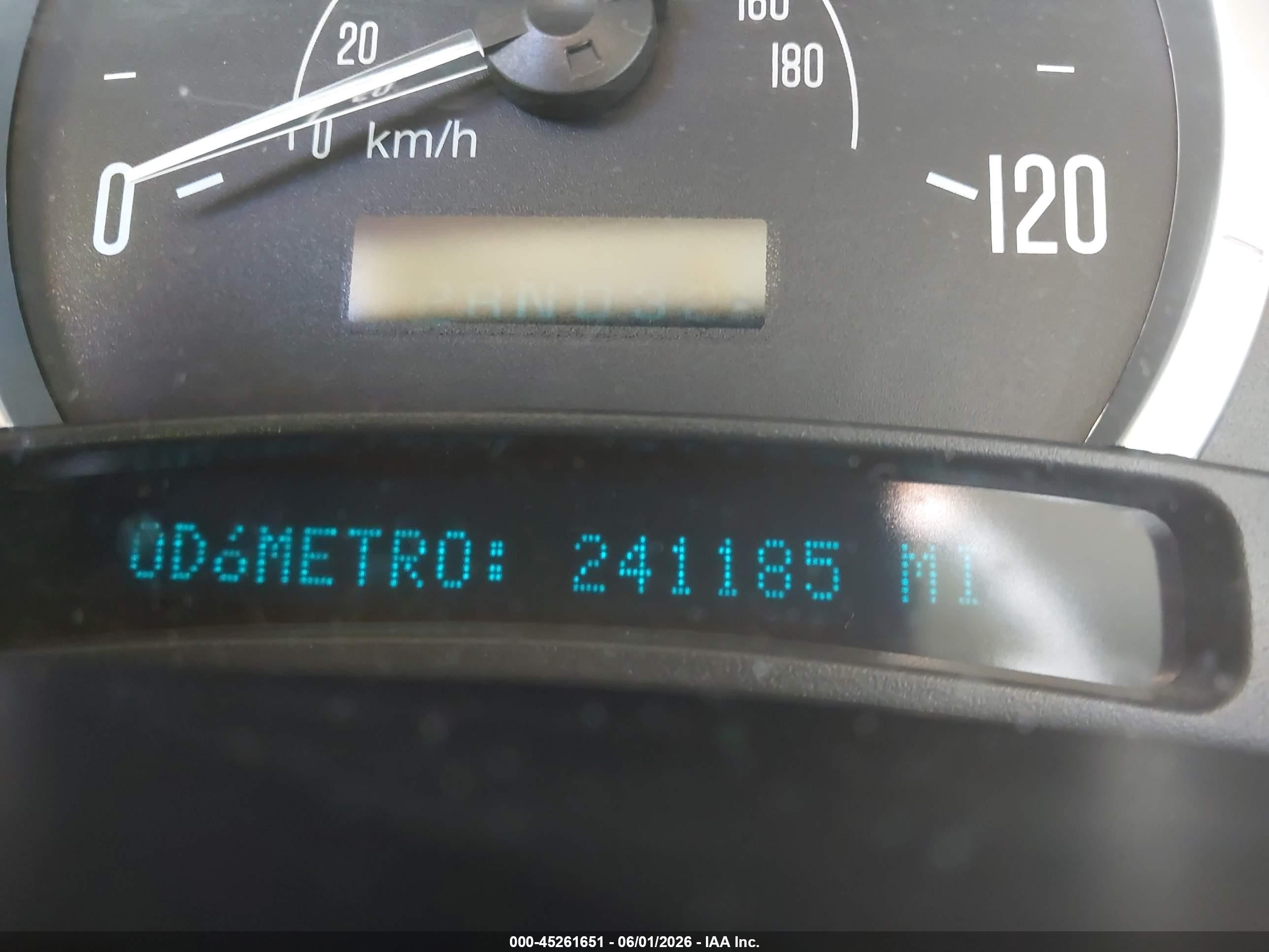 2004 Cadillac Escalade Standard Gold vin: 1GYEC63T24R315285