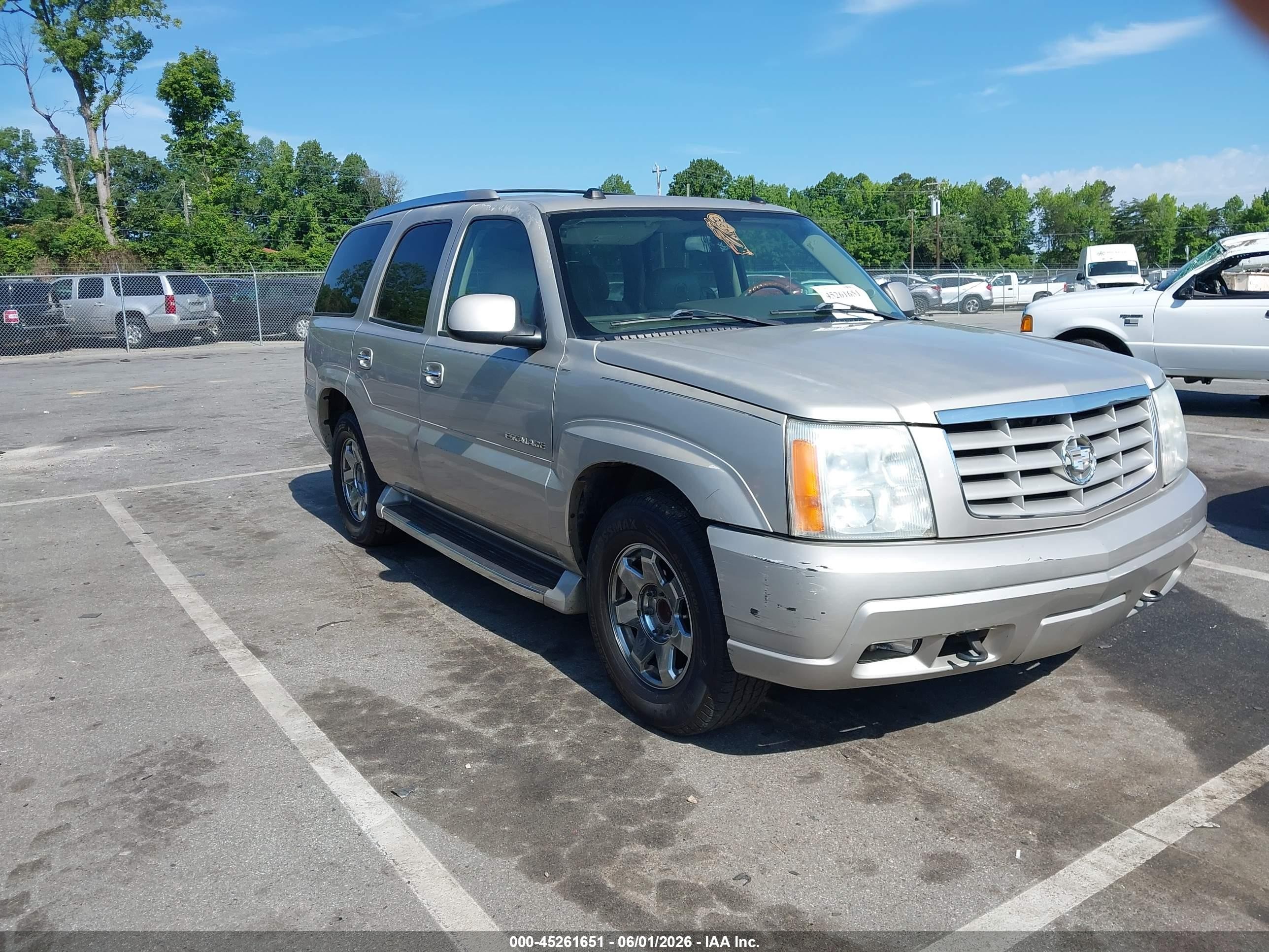 2004 Cadillac Escalade Standard Gold vin: 1GYEC63T24R315285